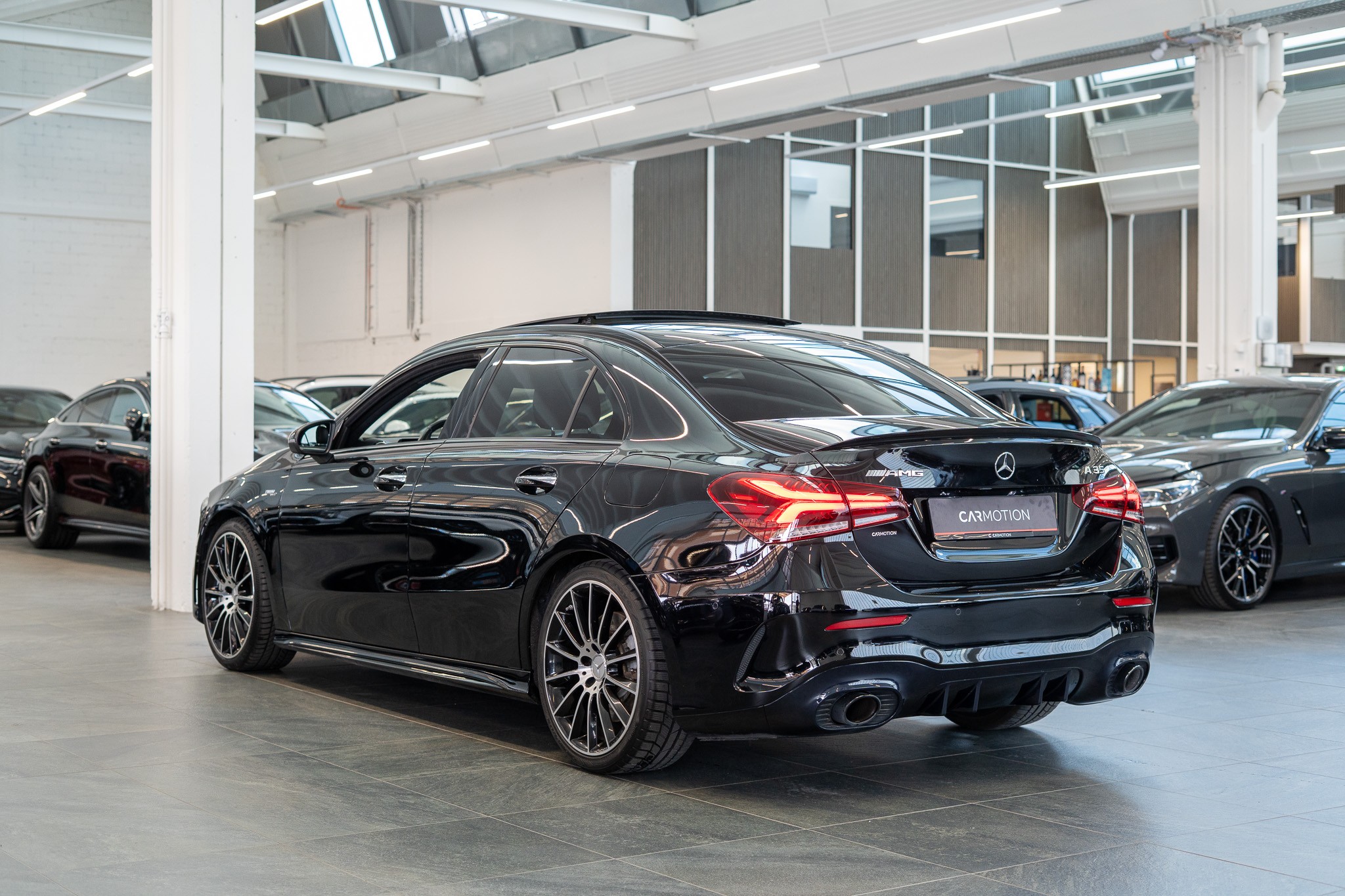 A 35 AMG 4matic Limousine / Panorama-Schiebedach / Burmester / Ambiente-Beleuchtung