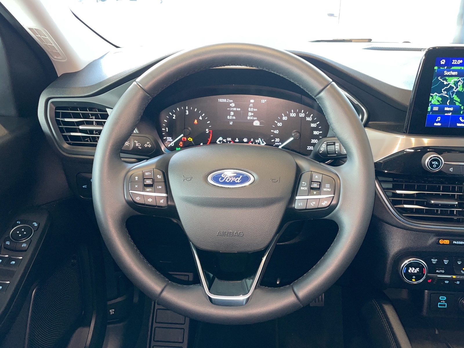 FORD Kuga 2.0 EcoBlue Hybrid Titanium X - 8