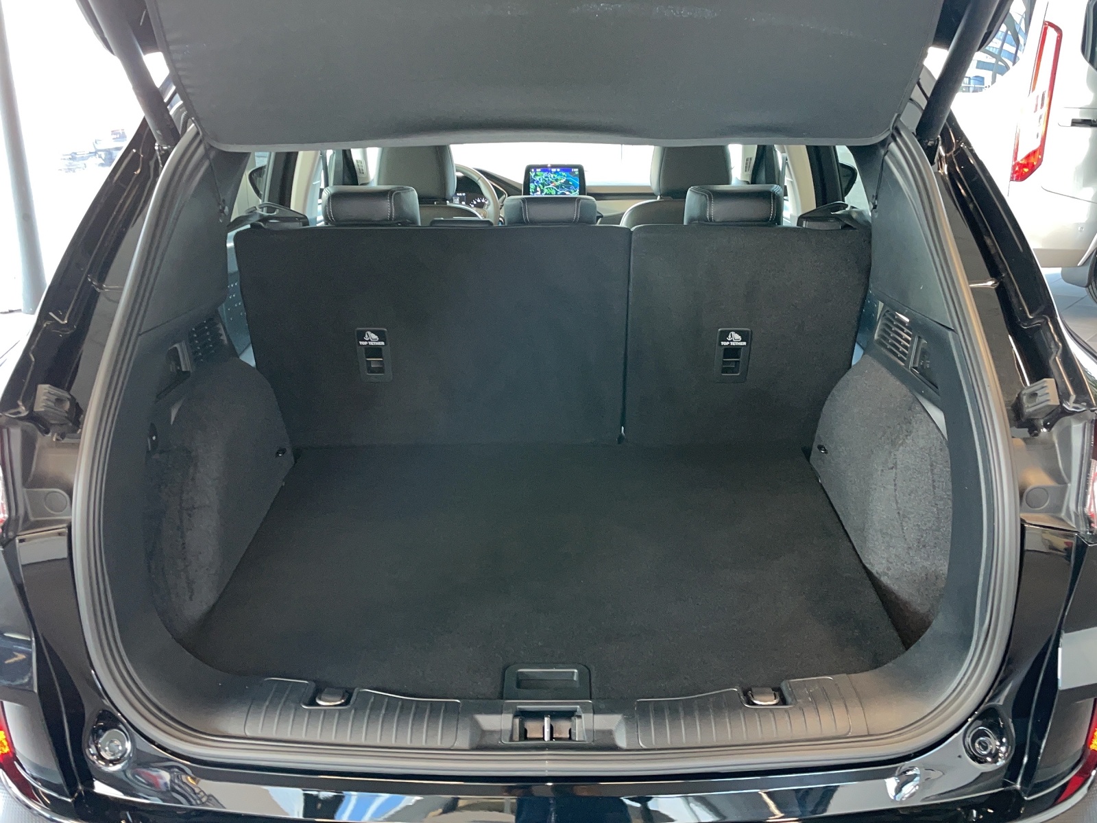 FORD Kuga 2.0 EcoBlue Hybrid Titanium X - 13