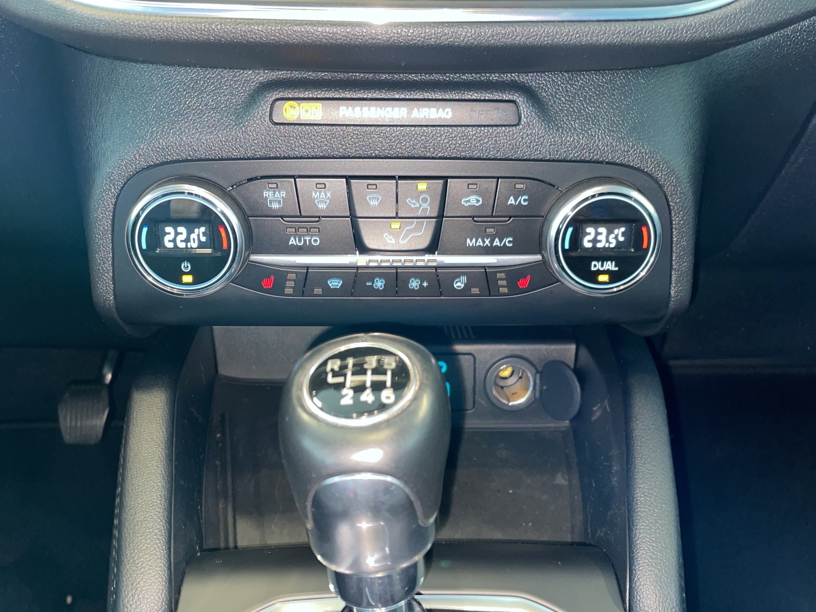 FORD Kuga 2.0 EcoBlue Hybrid Titanium X - 9