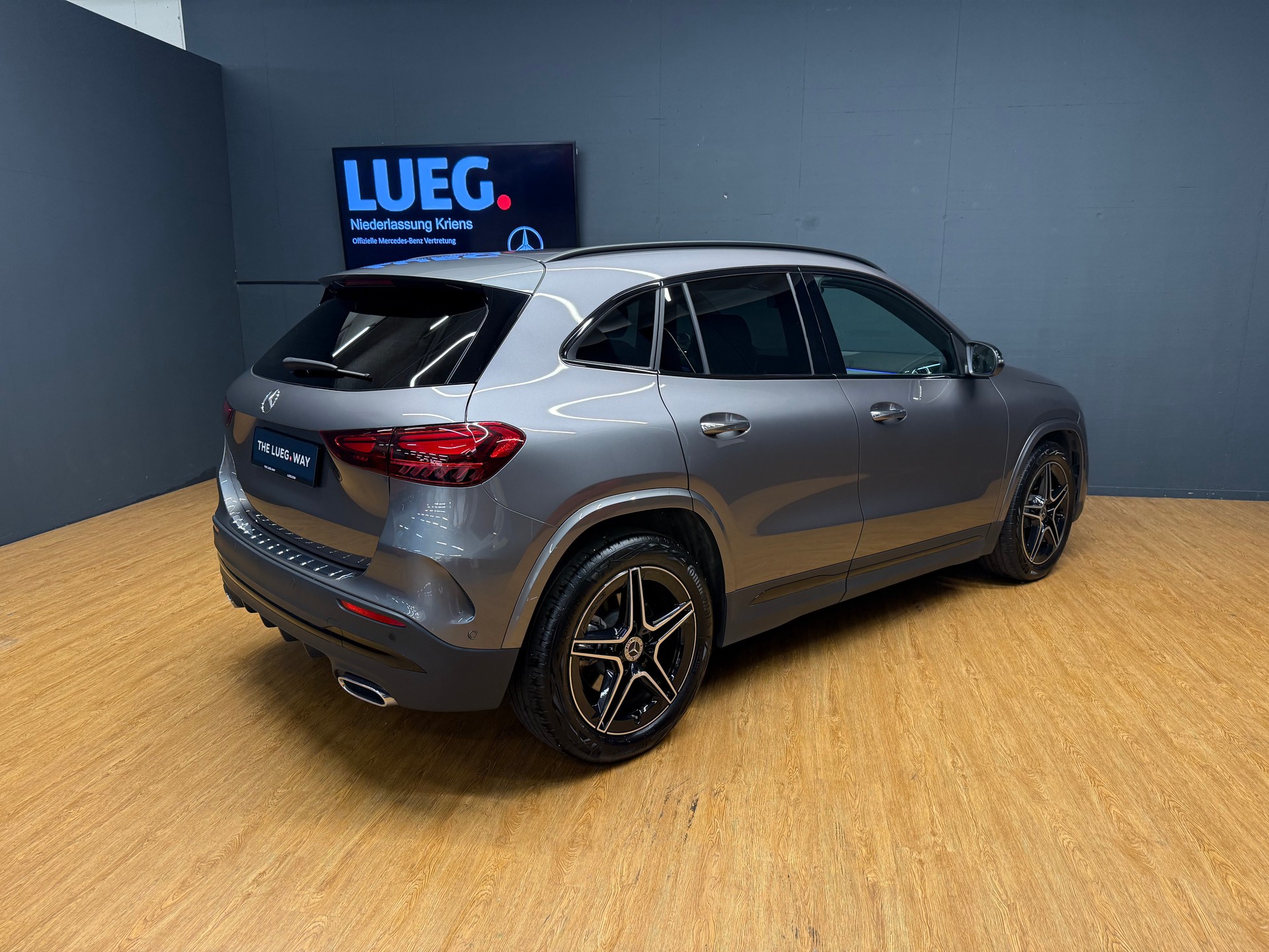 MERCEDES-BENZ GLA 250 4M - AMG / Rückfahrkamera / Multibeam LED / Easy-Pack Heckklappe - 9
