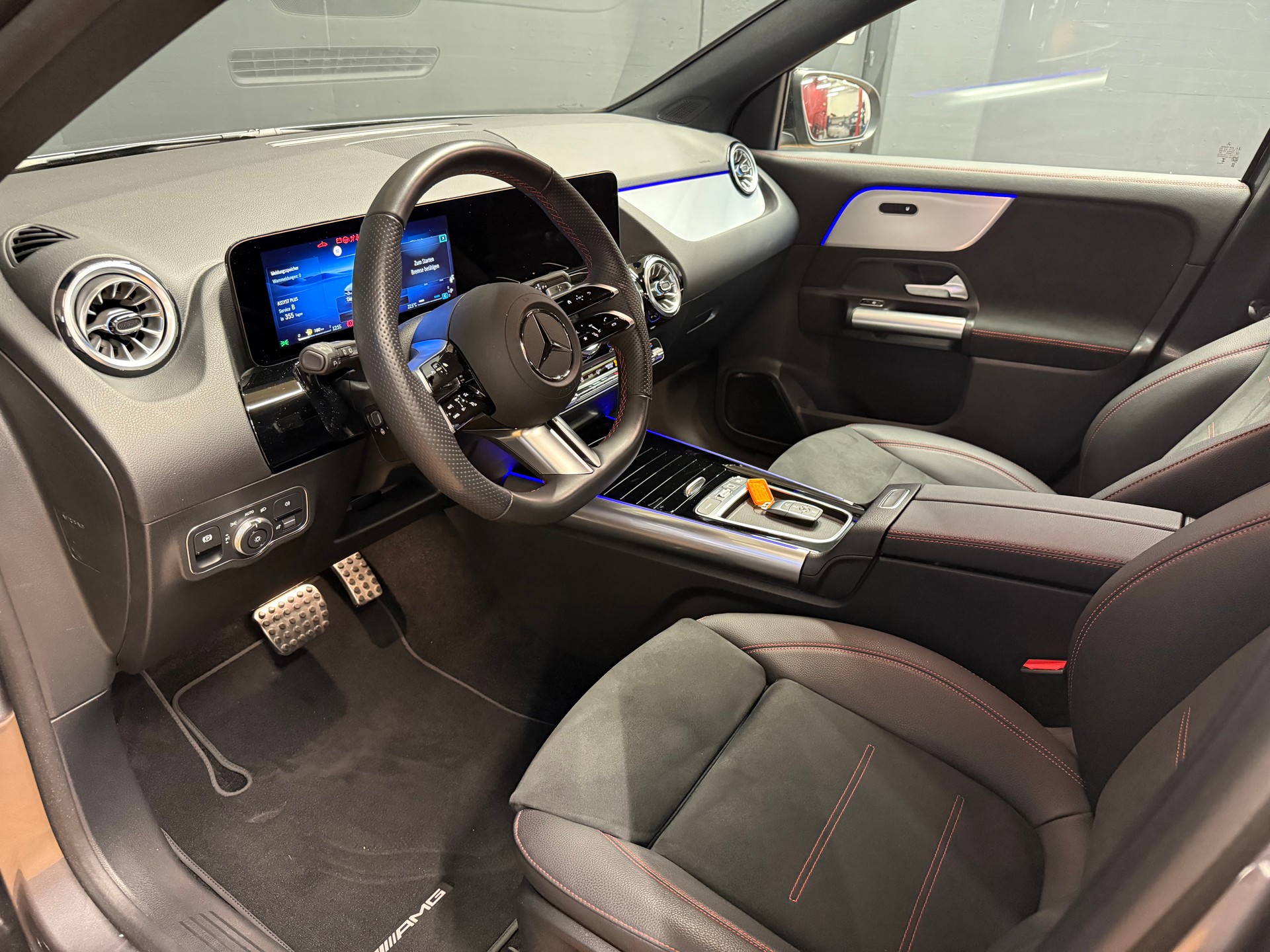 MERCEDES-BENZ GLA 250 4M - AMG / Rückfahrkamera / Multibeam LED / Easy-Pack Heckklappe - 17