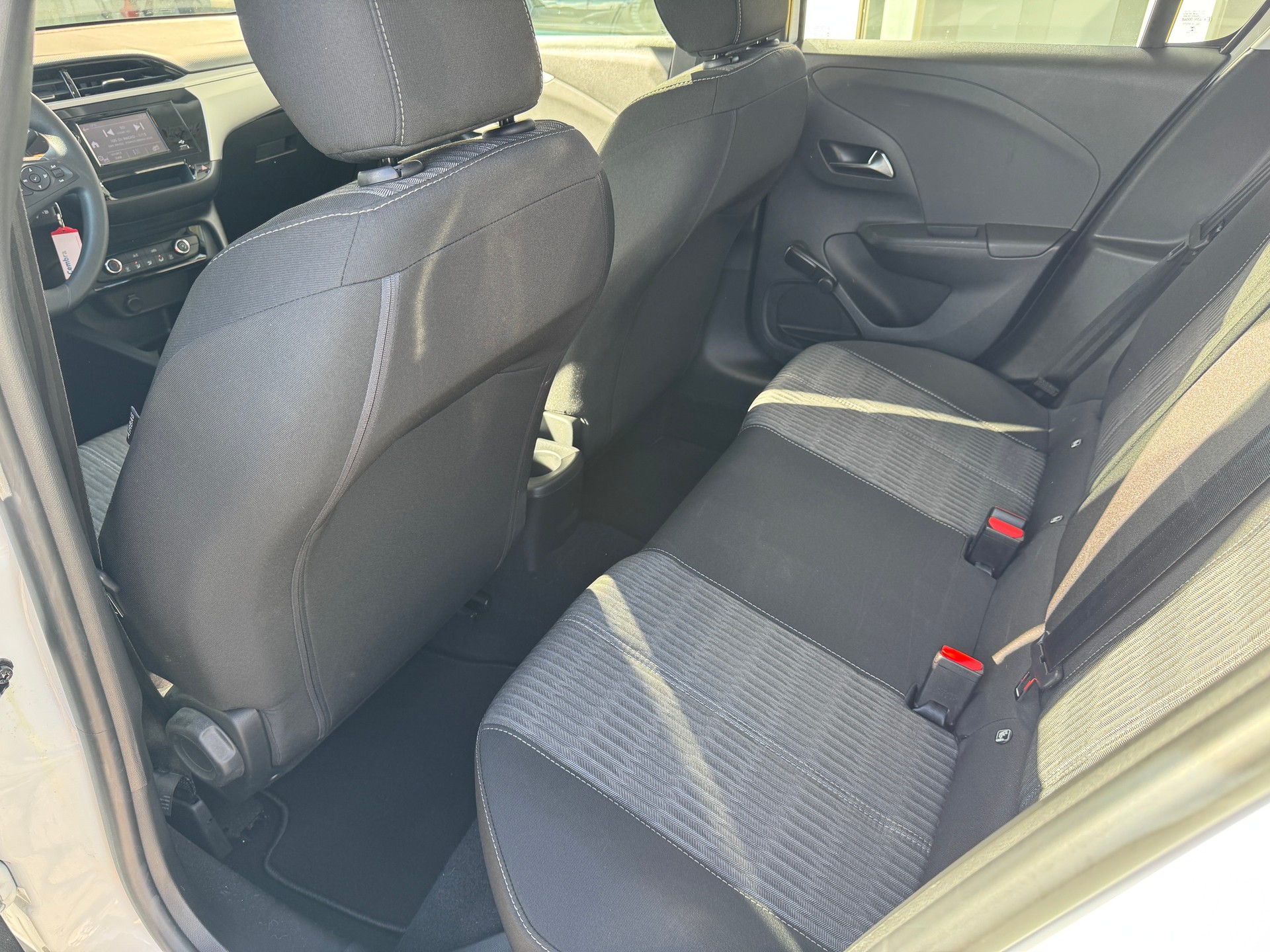 OPEL Corsa 1.2 TP Edition - 9