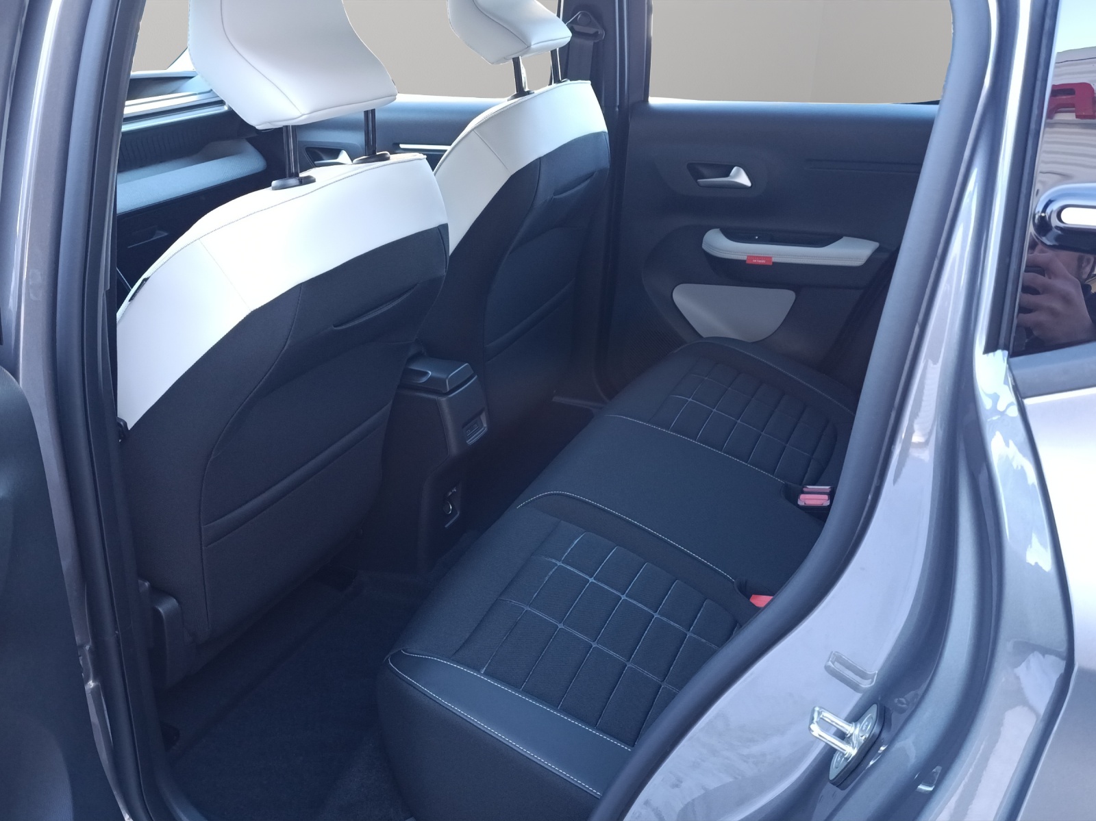 CITROEN e-C3 44kWh Plus - 5