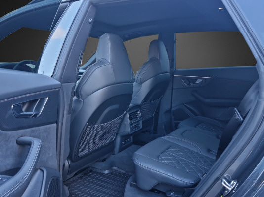 AUDI Q8 55 TFSI e quattro PHEV - 11
