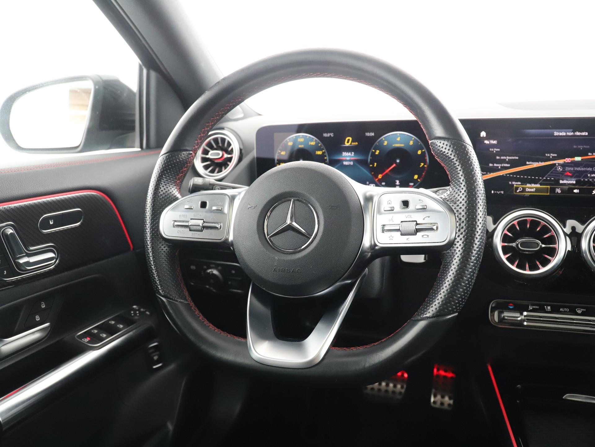 MERCEDES-BENZ GLA 250 AMG Line 4Matic - 15