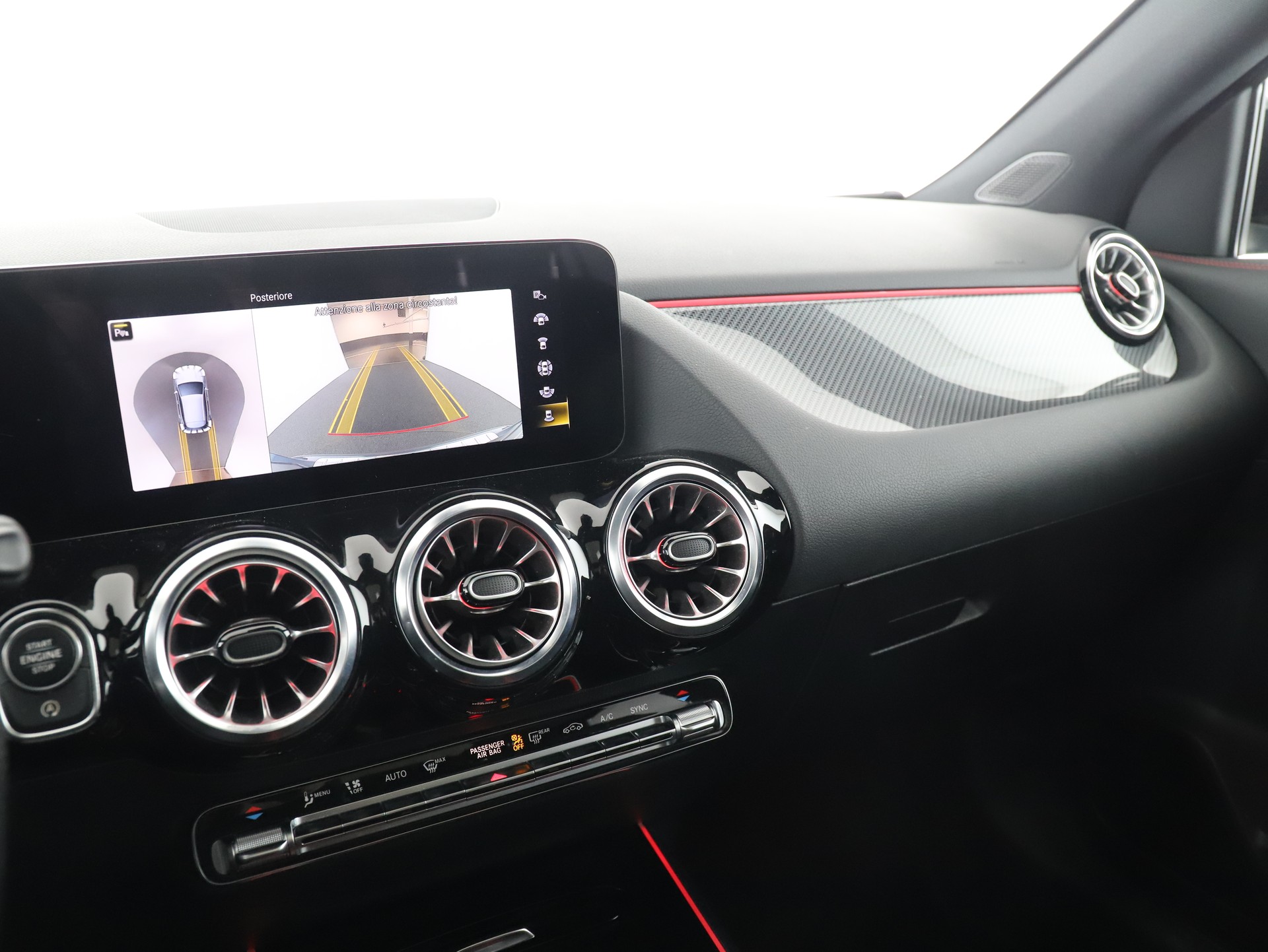 MERCEDES-BENZ GLA 250 AMG Line 4Matic - 16