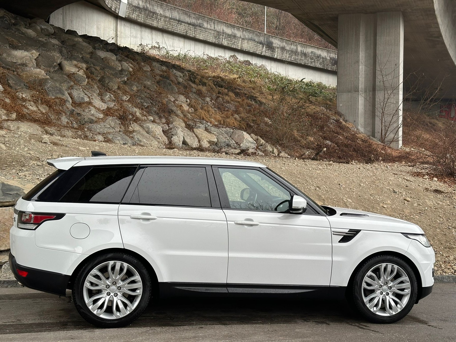 LAND ROVER Range Rover Sport 2.0 SD4 SE Automatic - 6