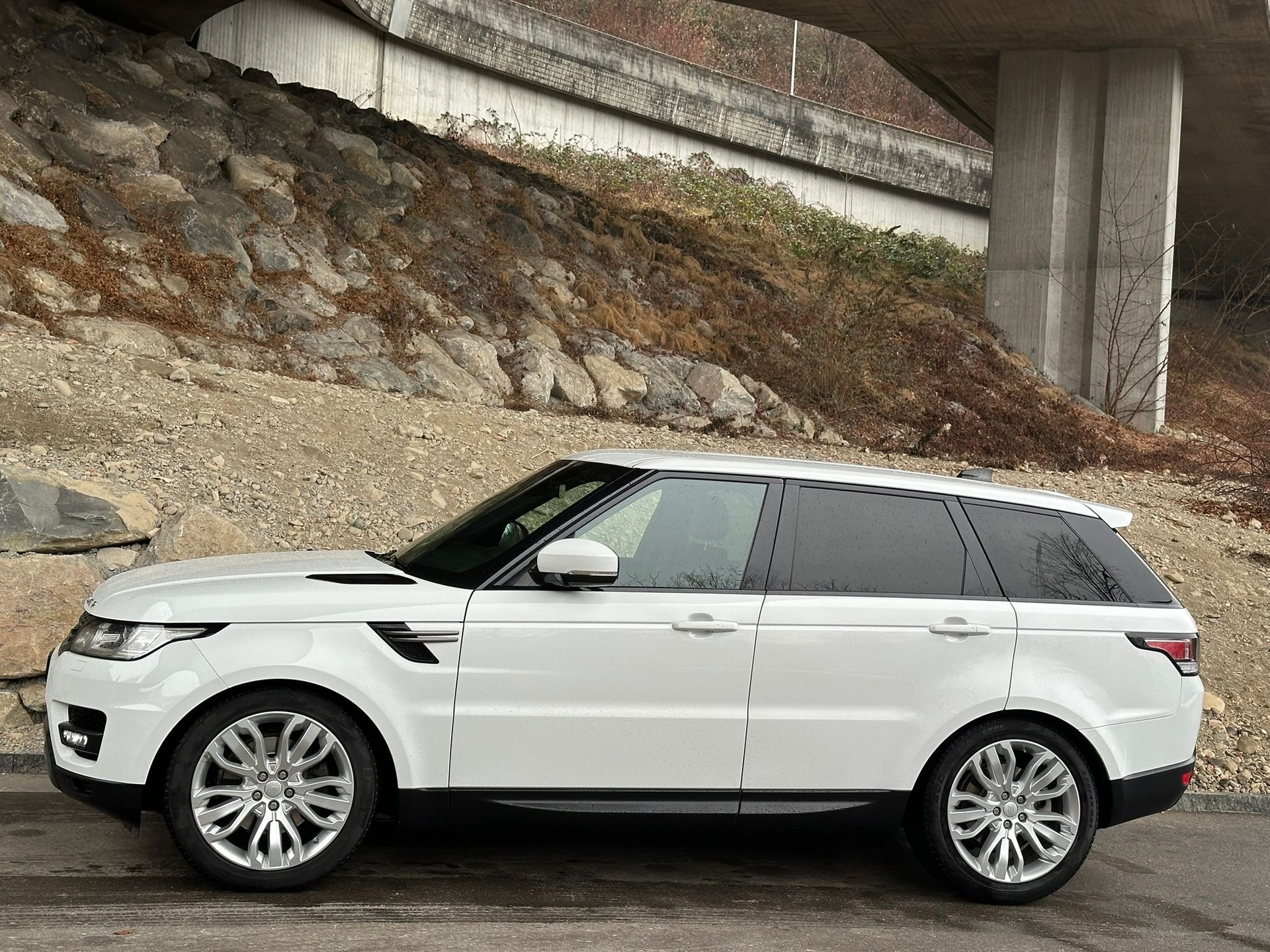 LAND ROVER Range Rover Sport 2.0 SD4 SE Automatic - 3