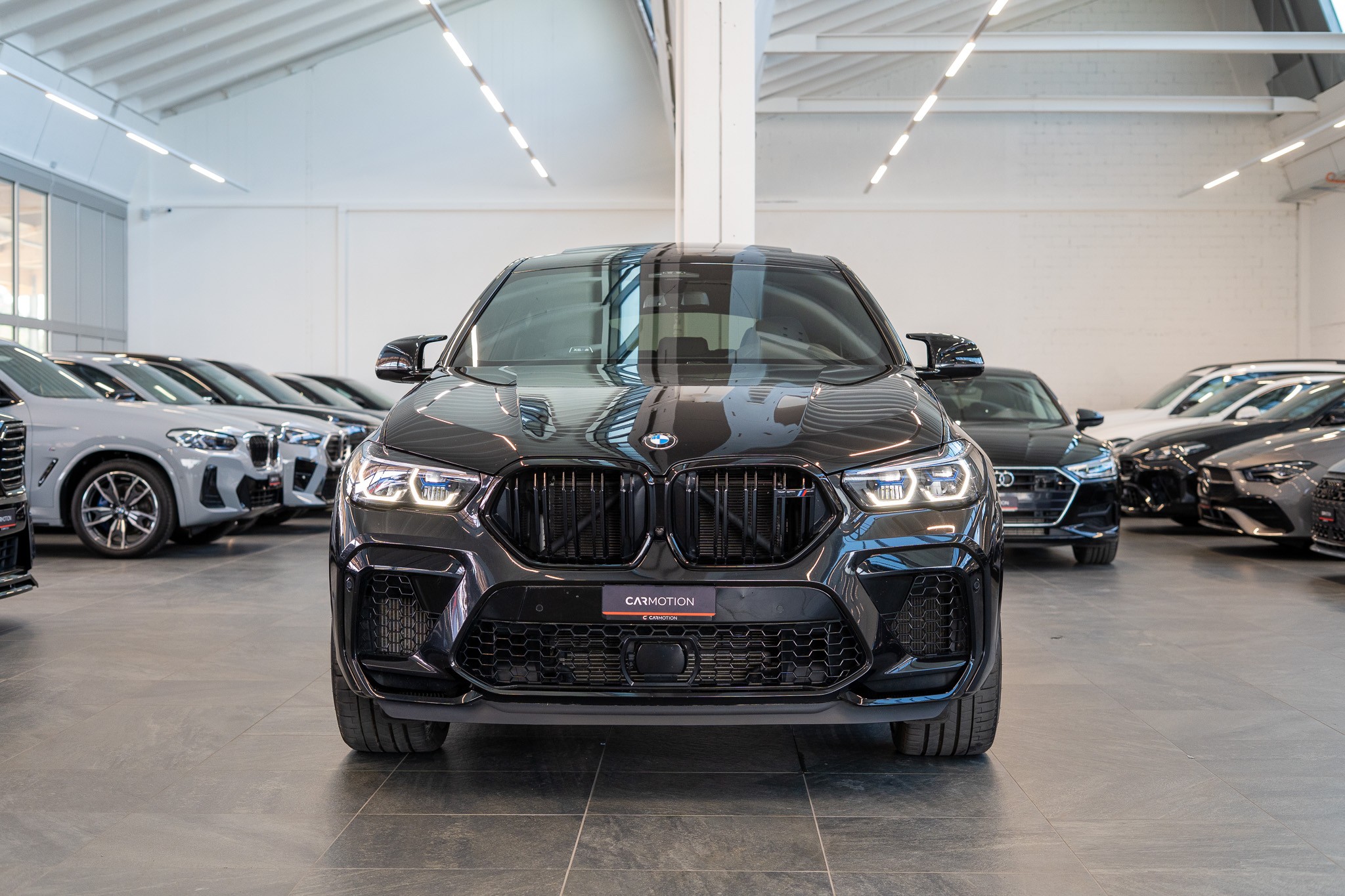X6 M Competition / Panorama / 360°Kamera / HeadUp