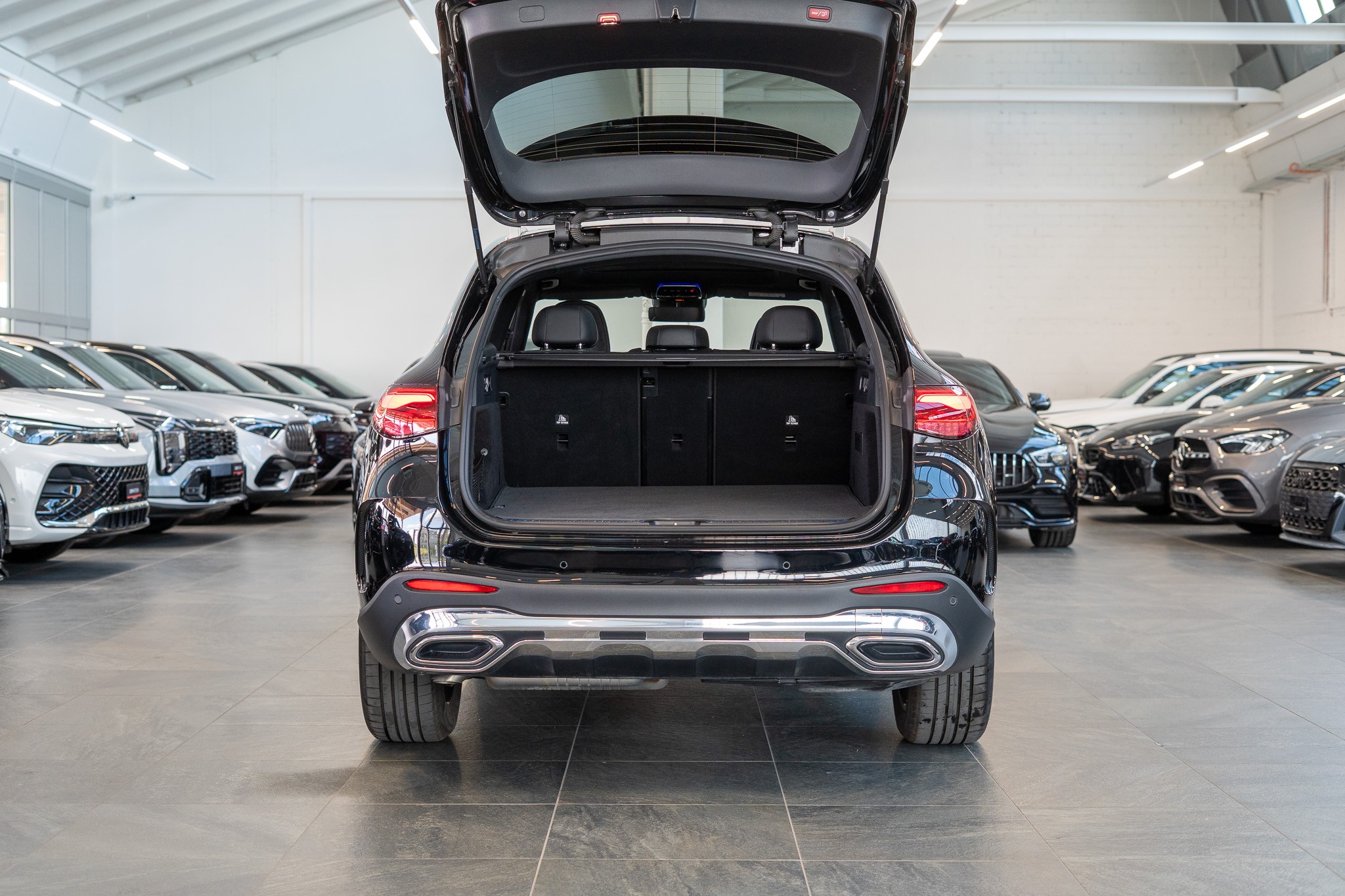 GLC 220 d AMG Line 4matic / Panorama-Schiebedach / Ambiente-Beleuchtung / Sitzheizung