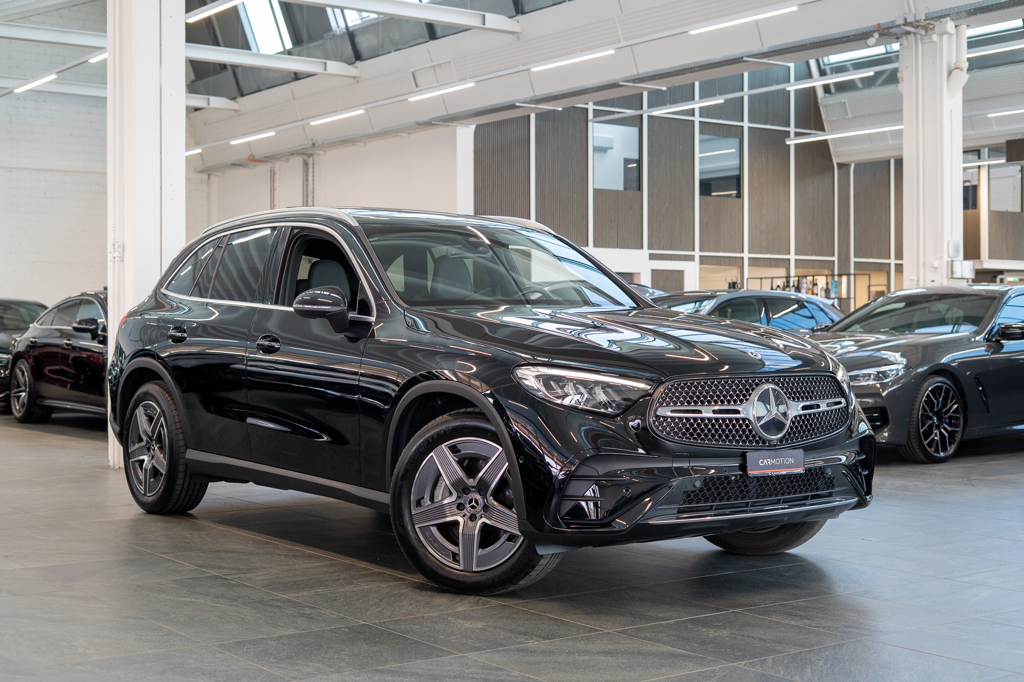 GLC 220 d AMG Line 4matic / Panorama-Schiebedach / Ambiente-Beleuchtung / Sitzheizung