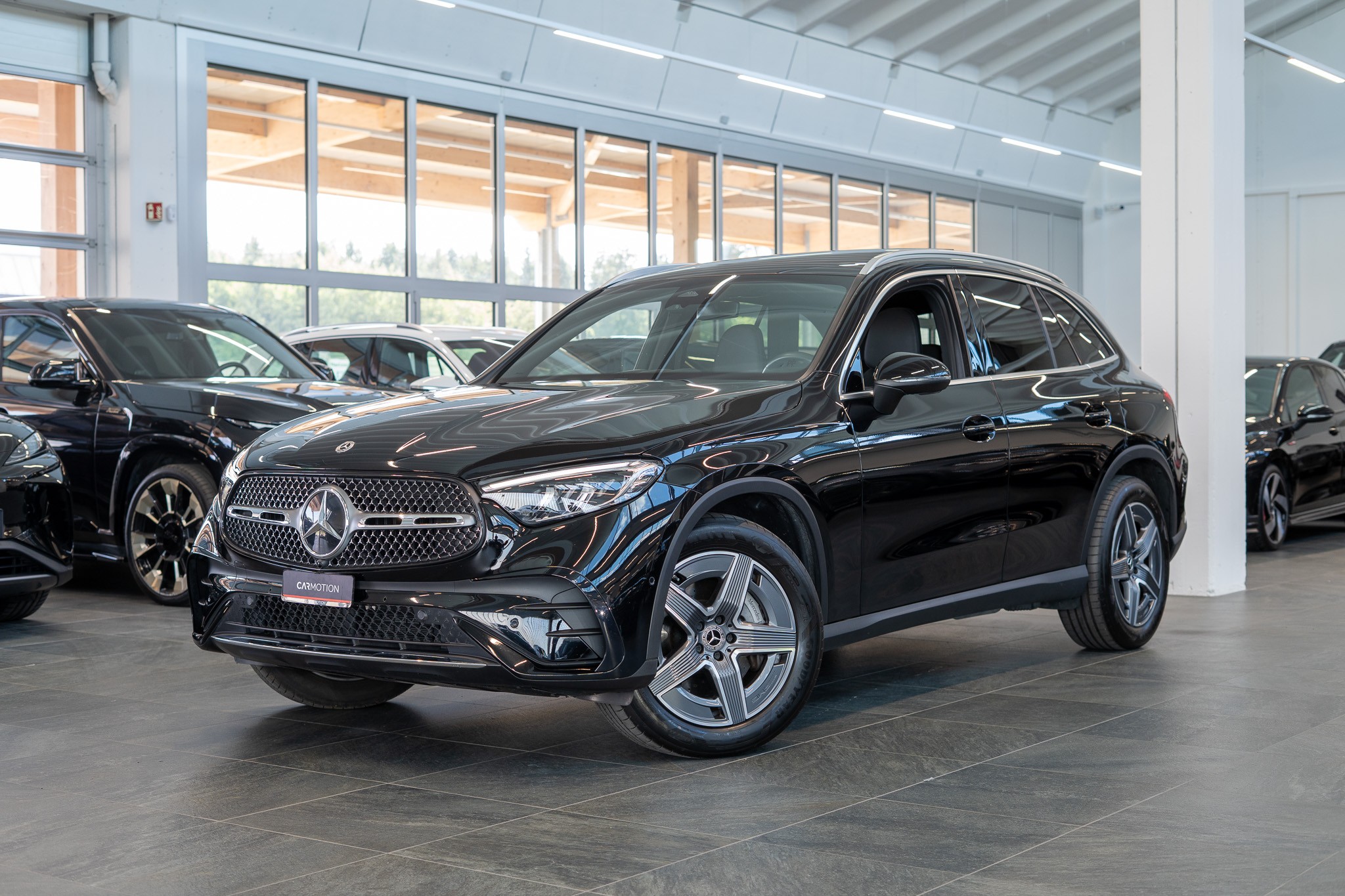 GLC 220 d AMG Line 4matic / Panorama-Schiebedach / Ambiente-Beleuchtung / Sitzheizung