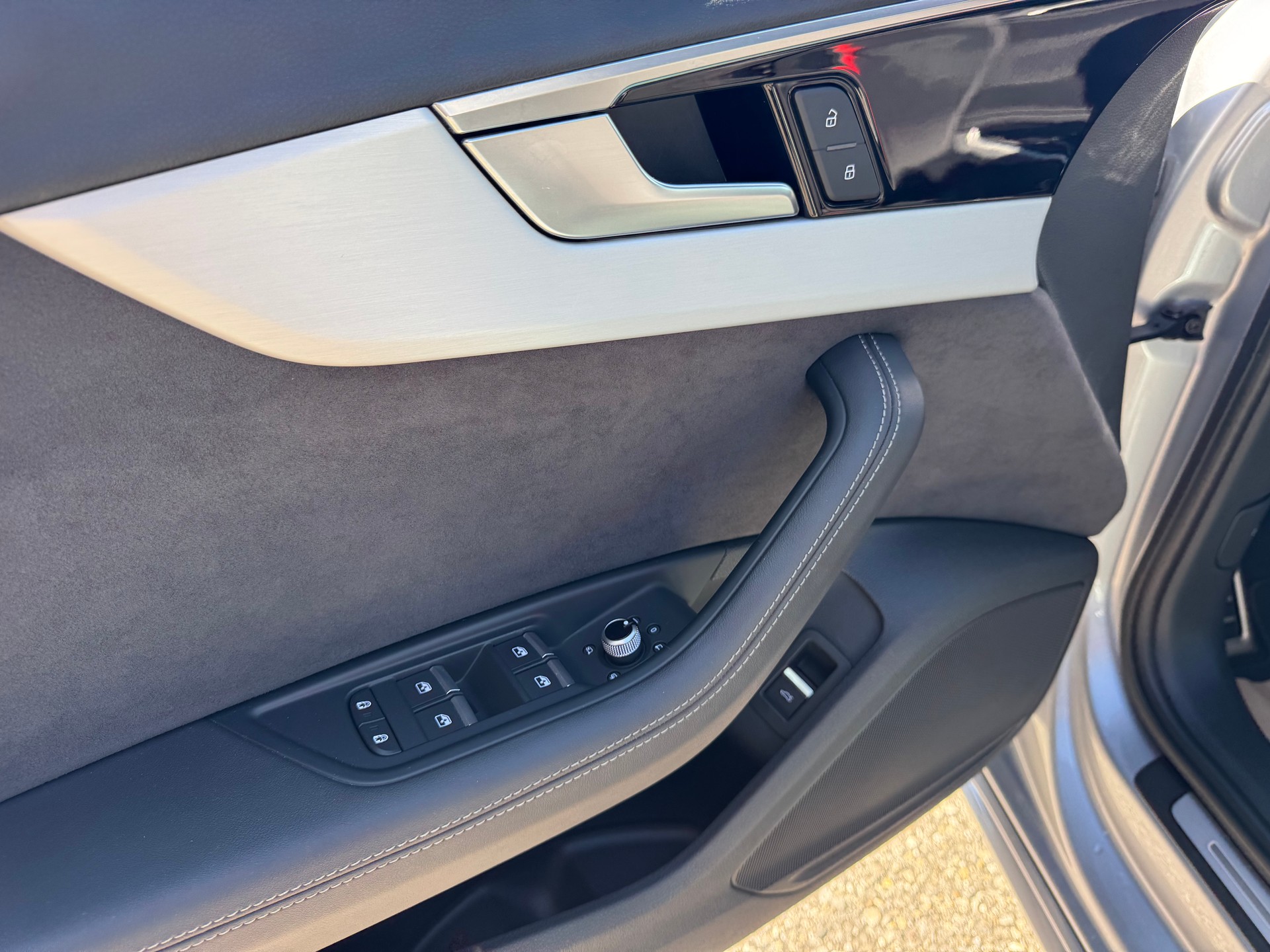 AUDI A4 Avant 40 TDI S line Attraction quattro S-tronic - 7