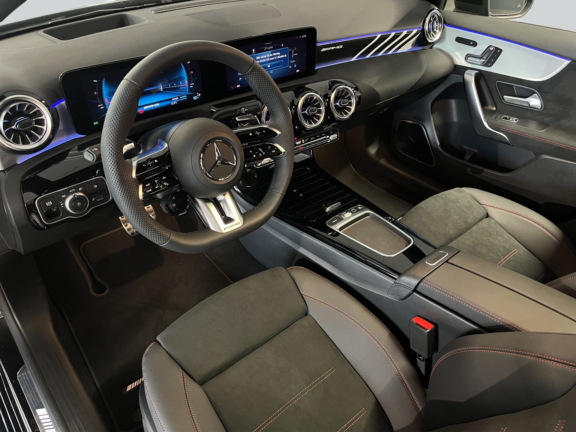 MERCEDES-BENZ A AMG 35 4Matic 8G-DCT - 9