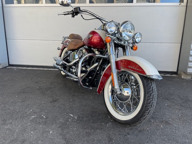 HARLEY-DAVIDSON FLSTN Softail Deluxe ABS - 4