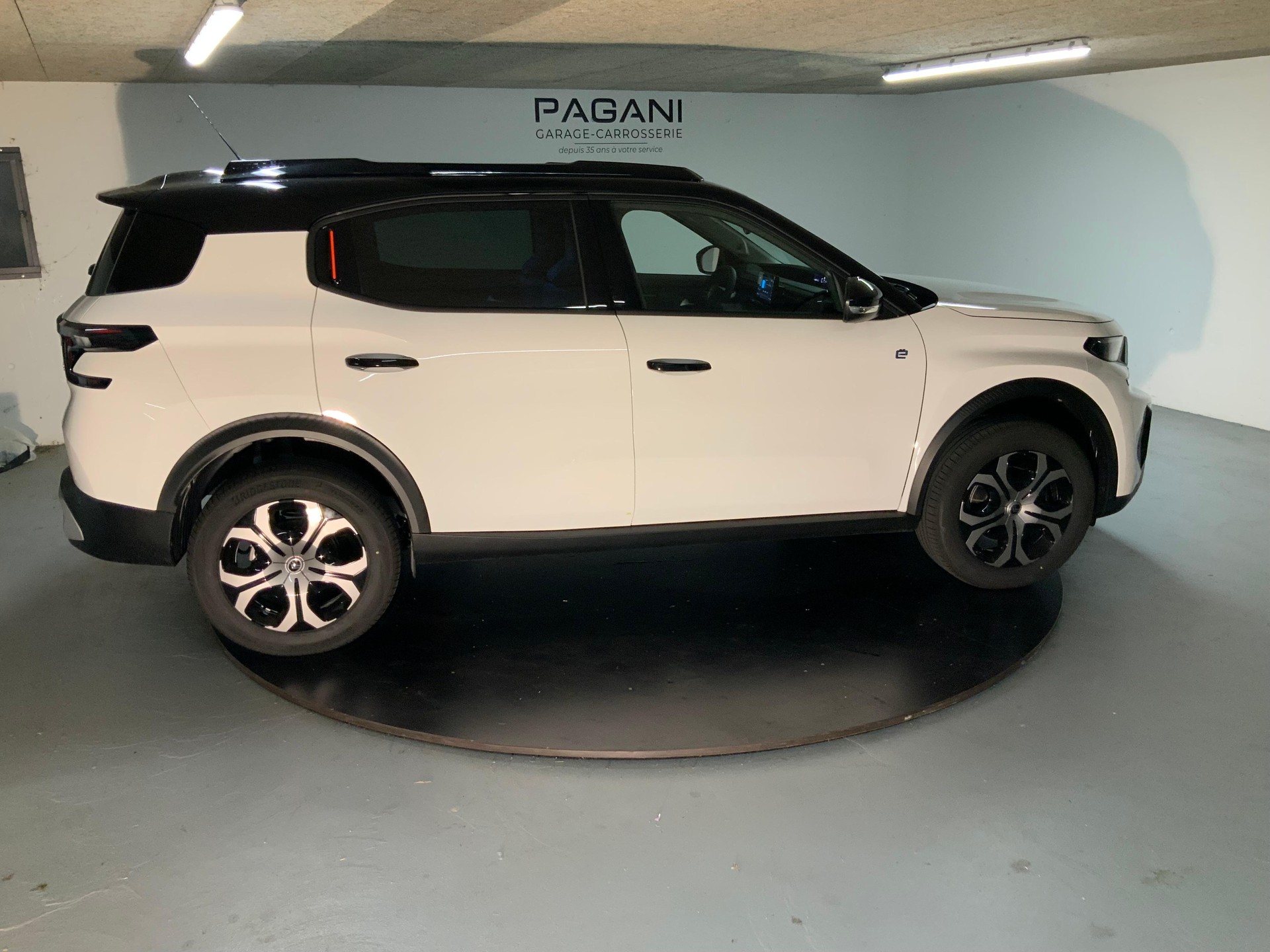 CITROEN e-C3 Aircross Plus - 3