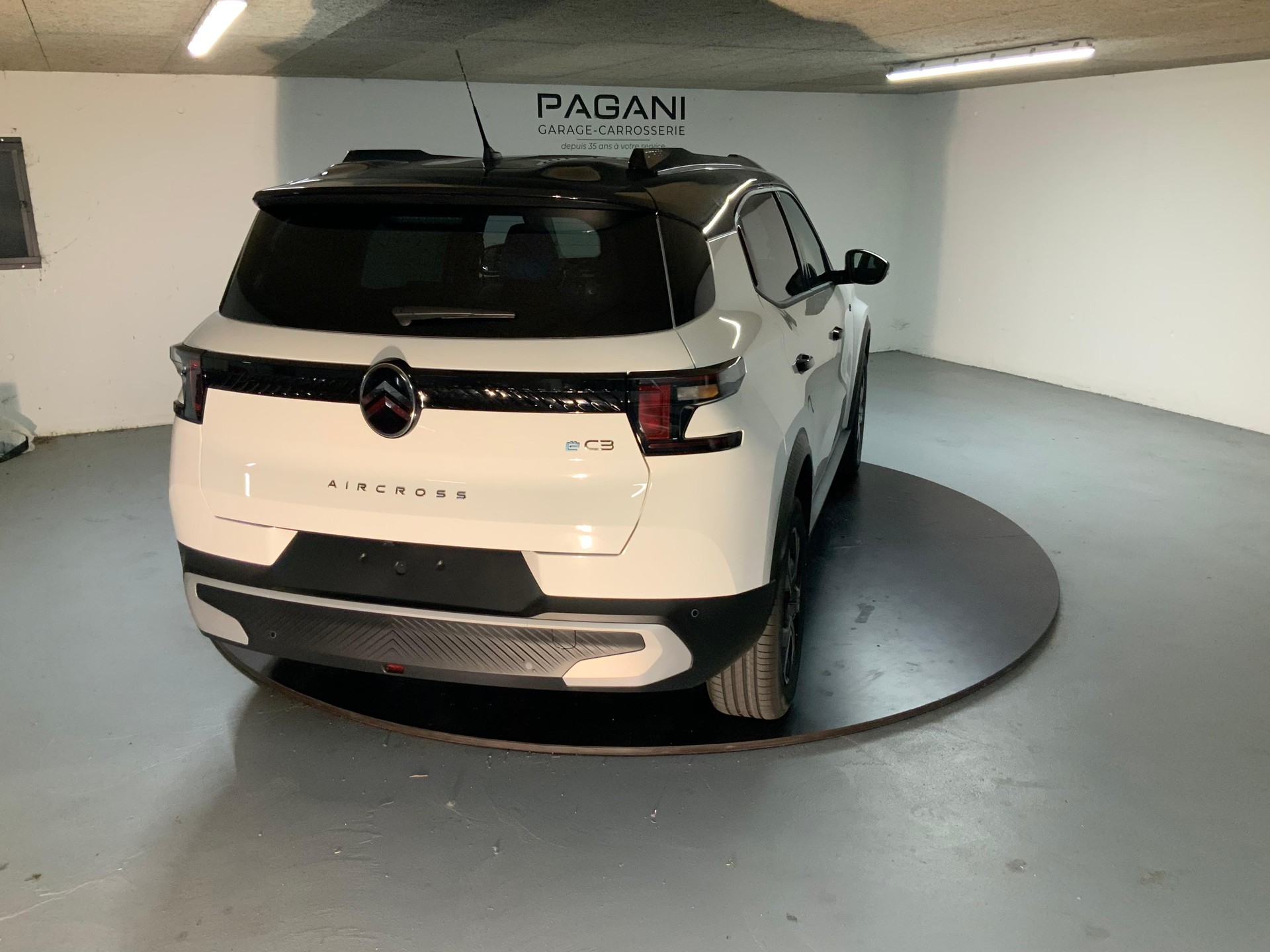 CITROEN e-C3 Aircross Plus - 6