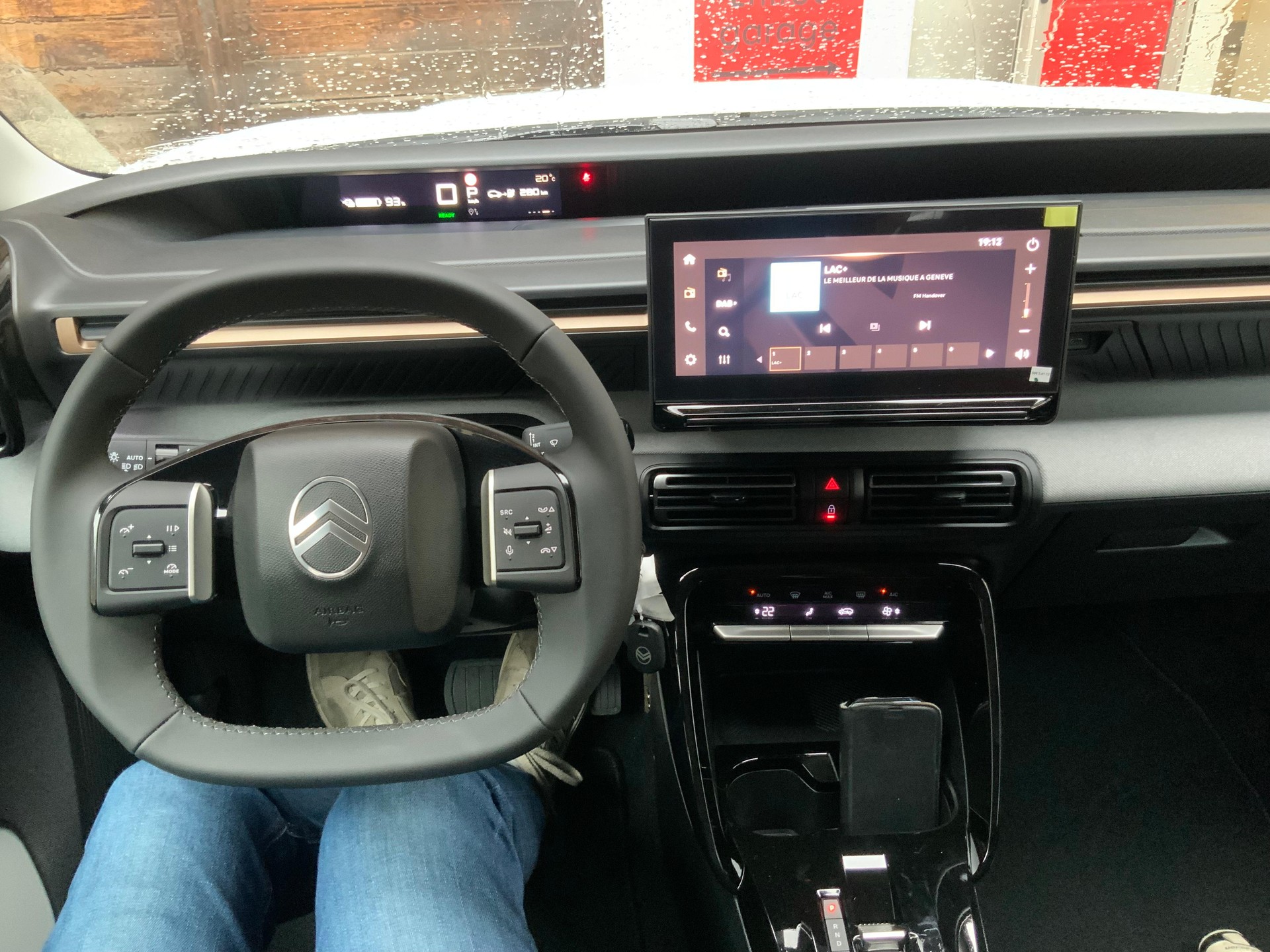 CITROEN e-C3 Aircross Plus - 10