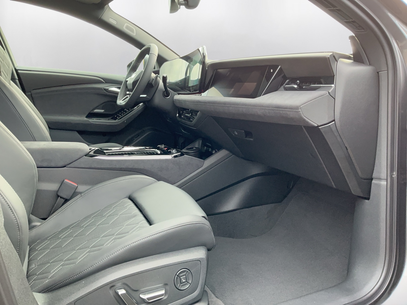 AUDI A6 Sportback e-tron quattro - 13