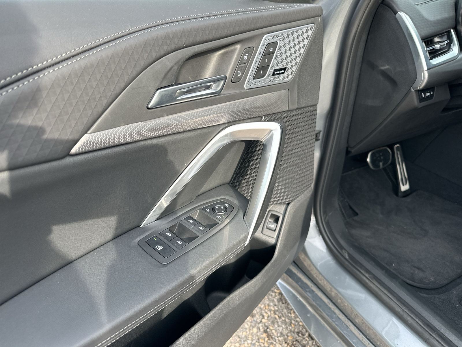 BMW iX2 xDrive 30 M Sport - 13