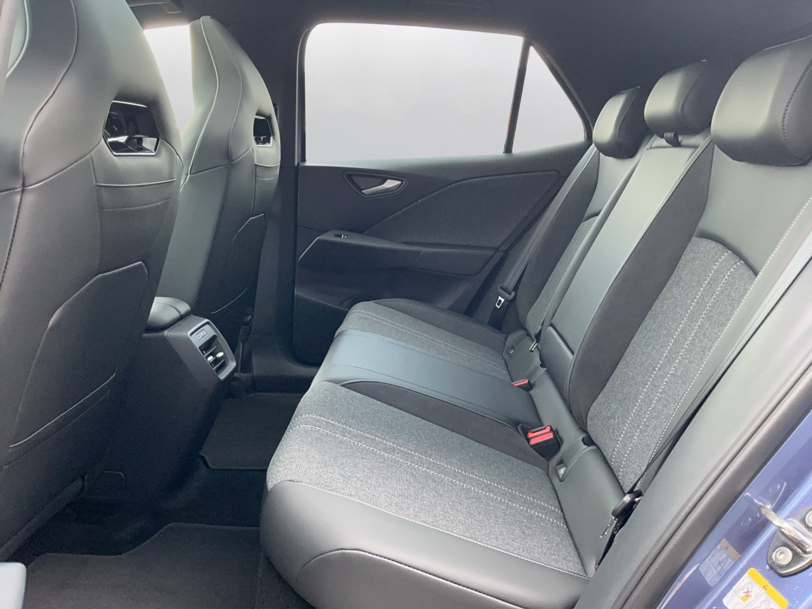 VW ID.3 Neo 58 kWh 190 PS Style - 11