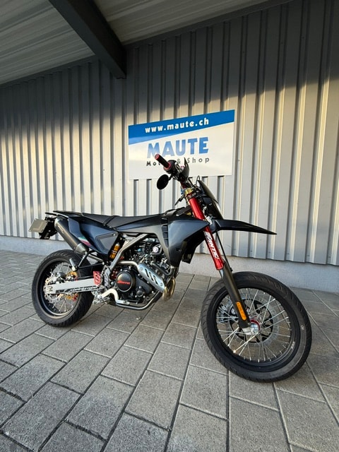 FANTIC XMF 125 Motard Competition - 13
