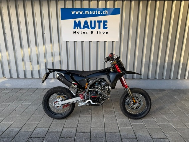 FANTIC XMF 125 Motard Competition - 9