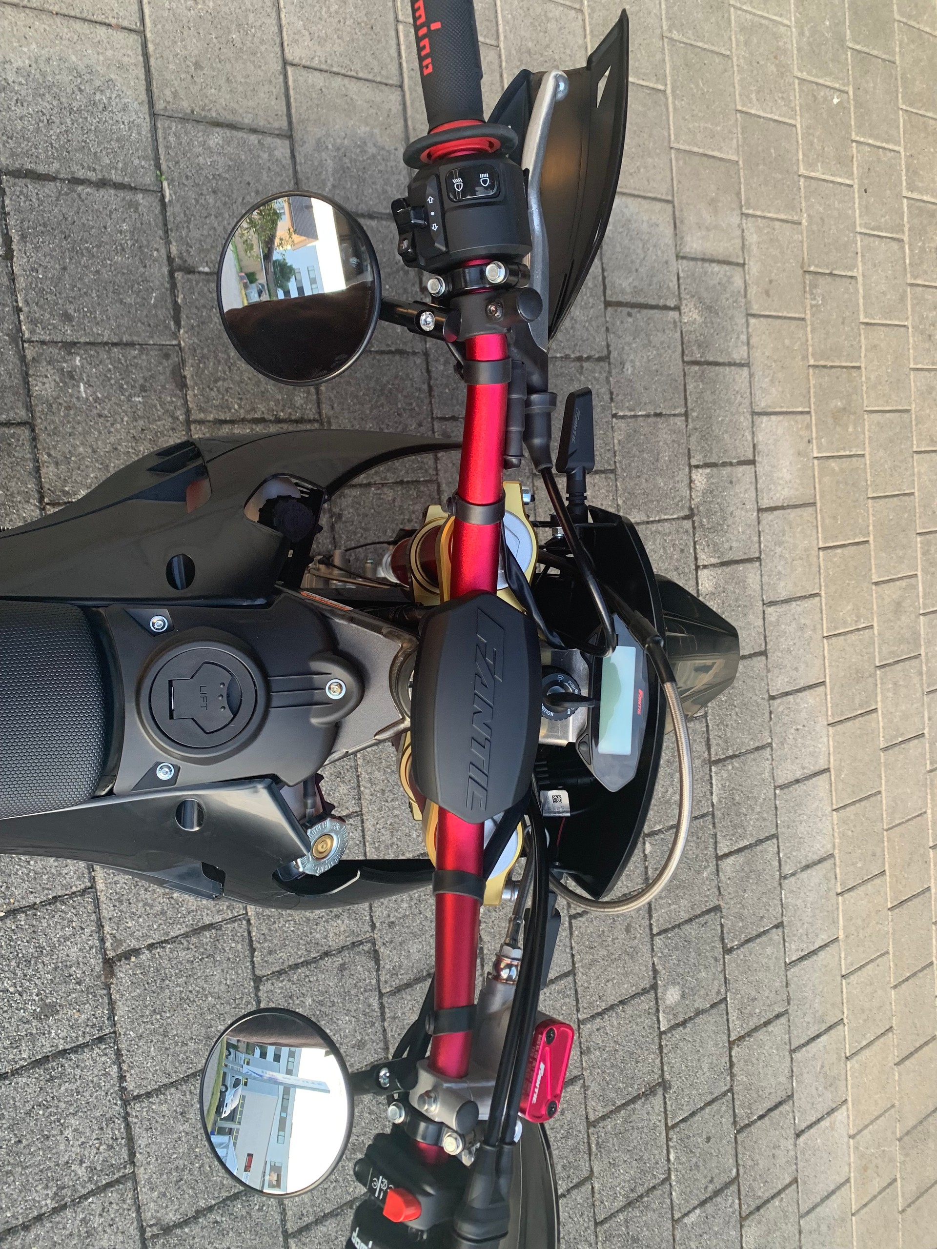 FANTIC XMF 125 Motard Competition - 6