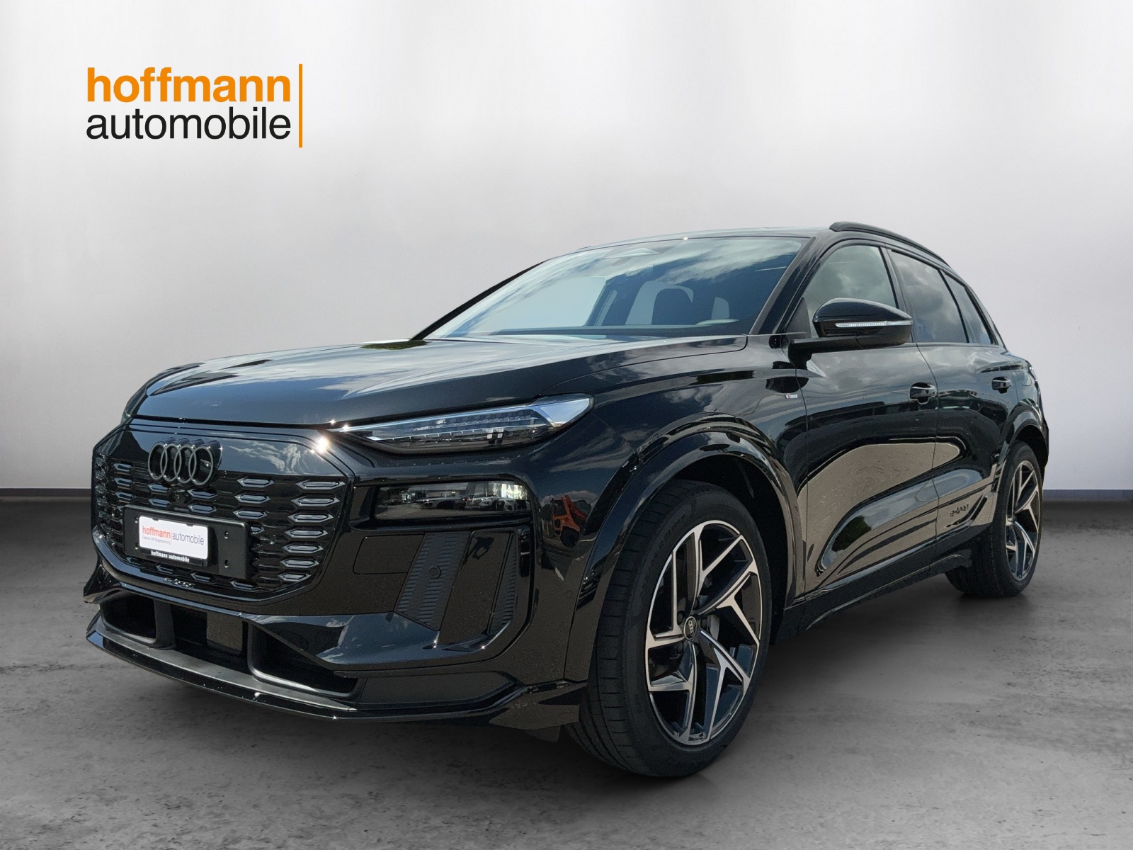 AUDI Q6 e-tron quattro