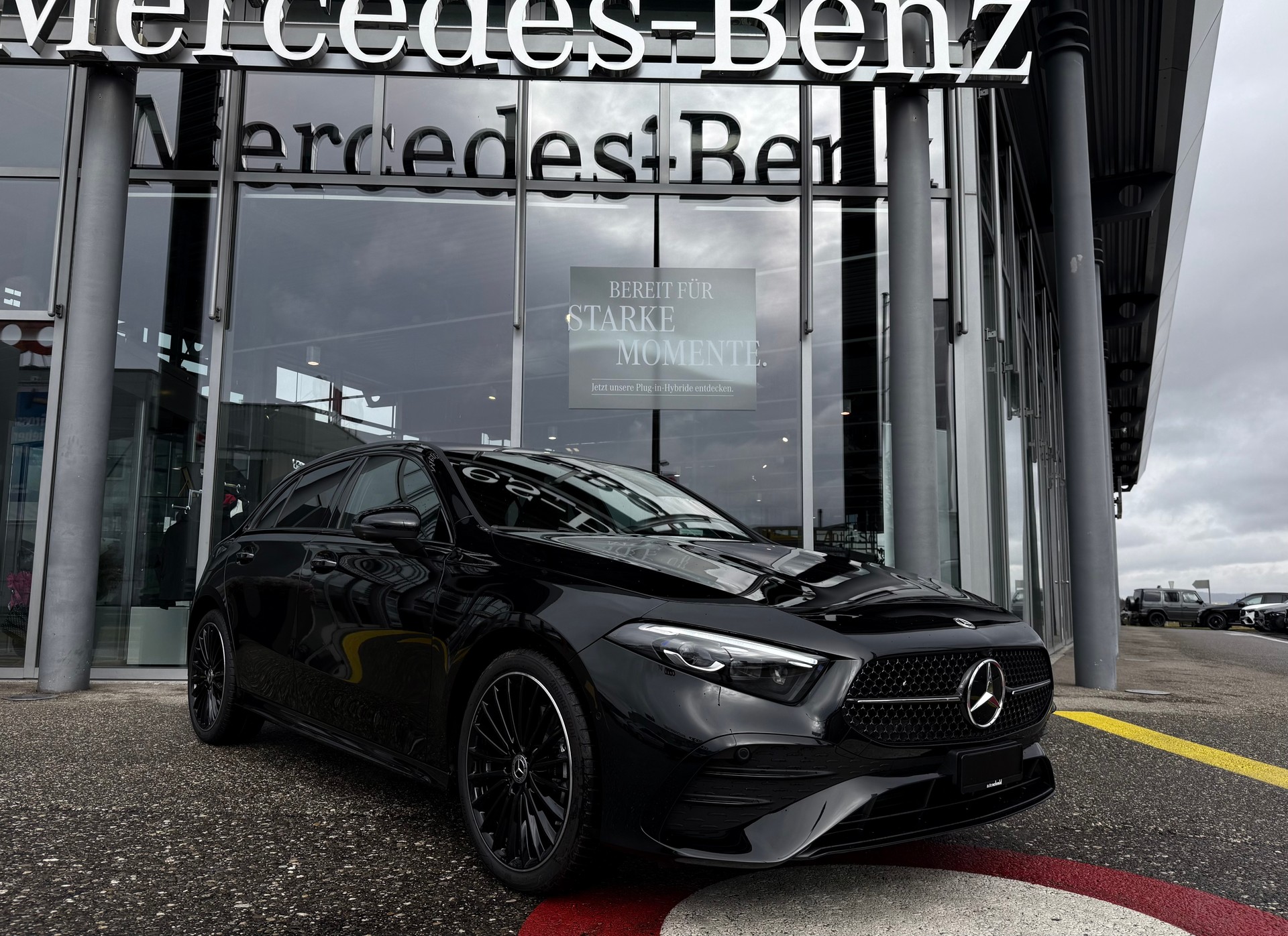 MERCEDES-BENZ A 250 e AMG Line EQ Star 8G-DCT ***TAGESZULASSUNG***