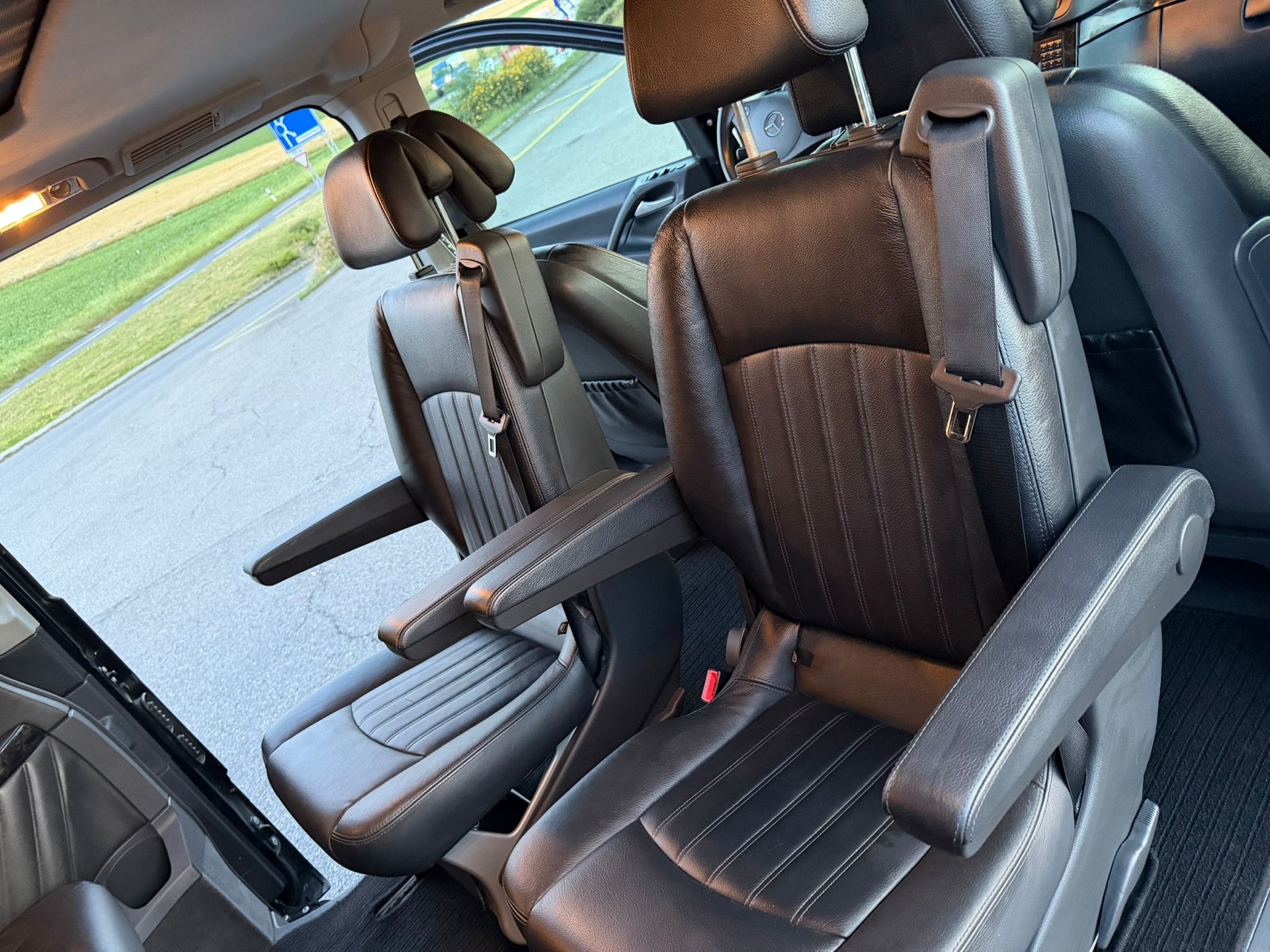MERCEDES-BENZ Viano 2.2 CDI AmbEd L 4M (Places 8 ) TRANSPORT PROFESSIONNEL DE PERSONNES - 12