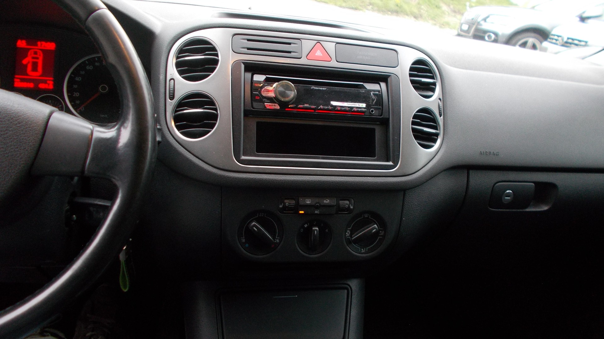 VW Tiguan 2.0 TSI Trend&Fun - 10