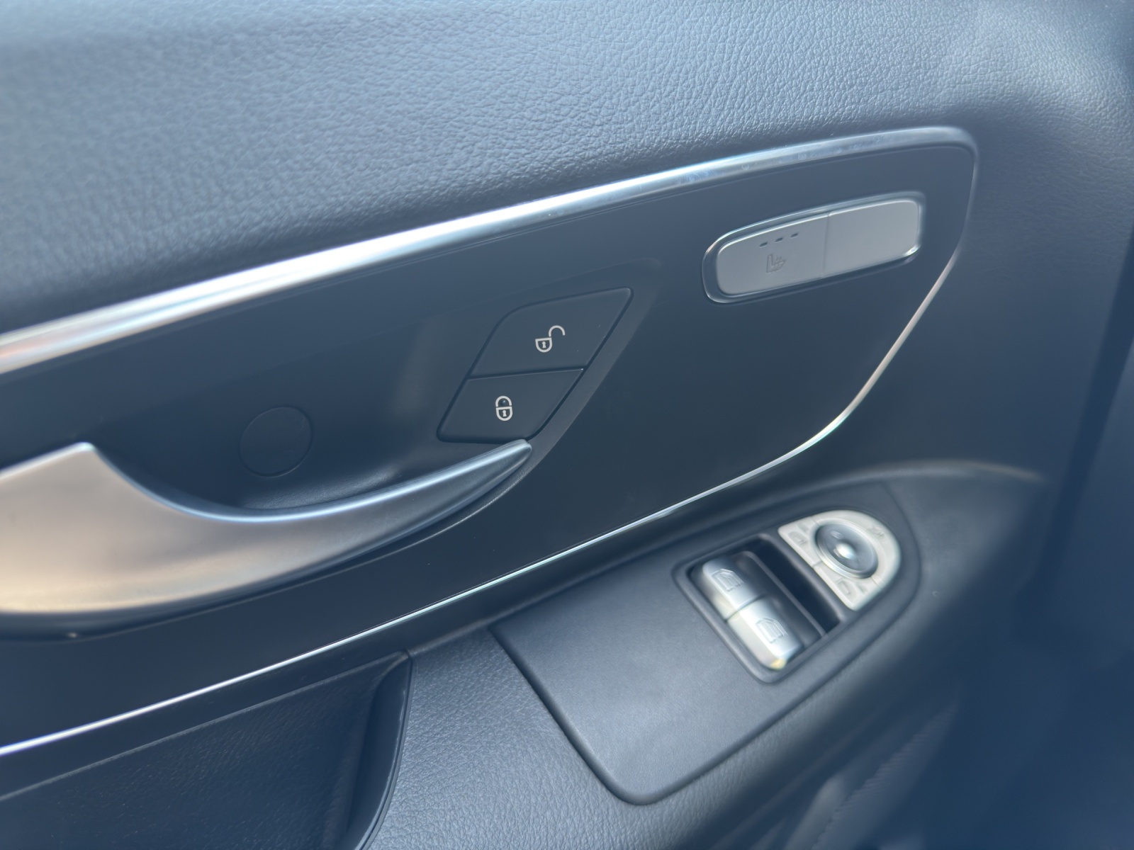 MERCEDES-BENZ eVito Tourer 90kWh Lang - 14