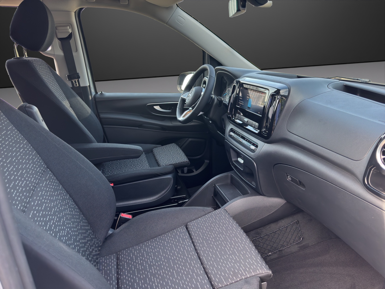 MERCEDES-BENZ eVito Tourer 90kWh Lang - 12