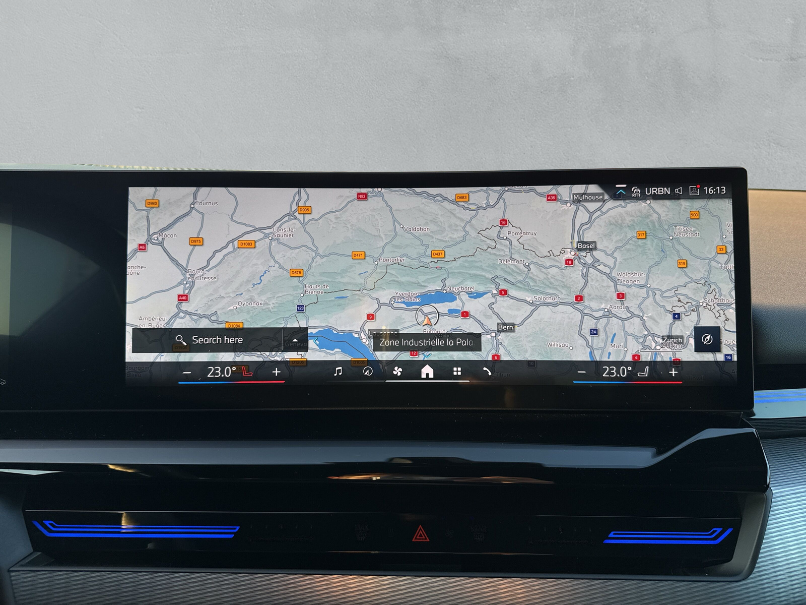 BMW 520d xDrive 48V Touring M Sport ** Action de Leasing à 1.9% ** 📍 - 16