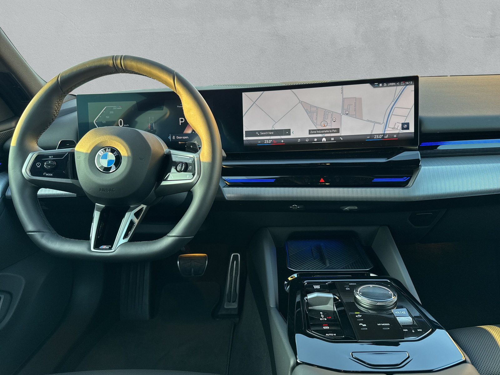 BMW 520d xDrive 48V Touring M Sport ** Action de Leasing à 1.9% ** 📍 - 8