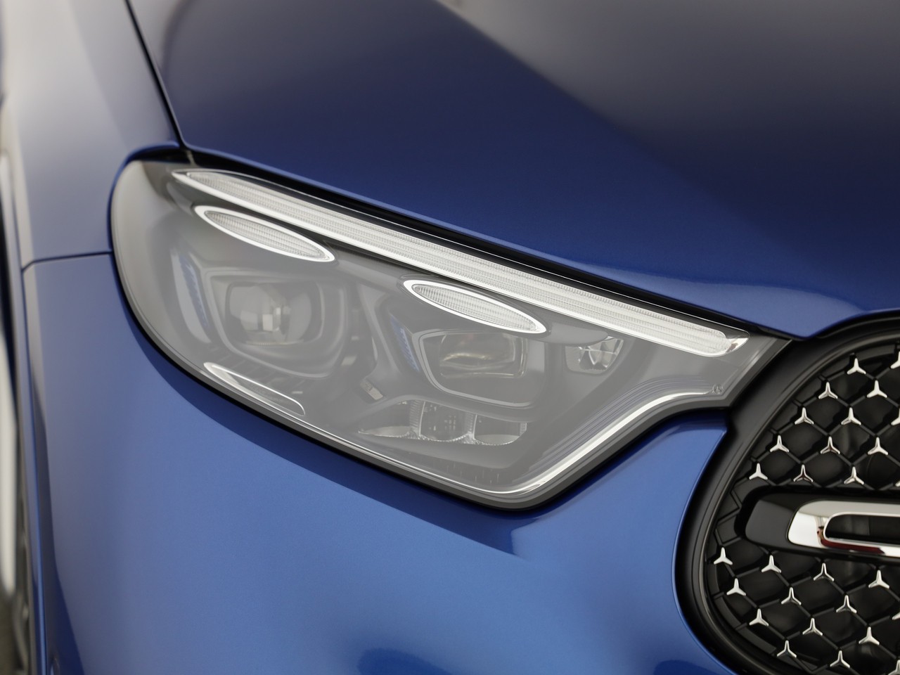 MERCEDES-BENZ GLC 400 e 4Matic 9G-Tronic - 21