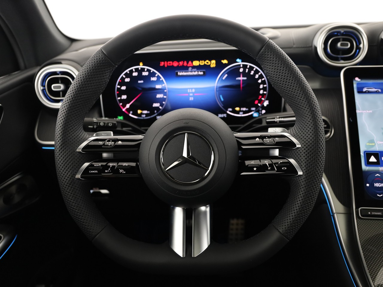 MERCEDES-BENZ GLC 400 e 4Matic 9G-Tronic - 17