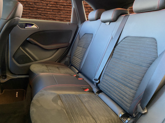 MERCEDES-BENZ B 220 AMG Line 4Matic - 14