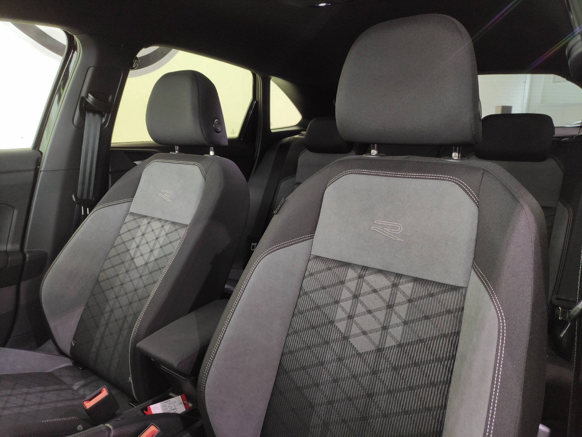 VW Taigo 1.5 TSI R-Line DSG - 5