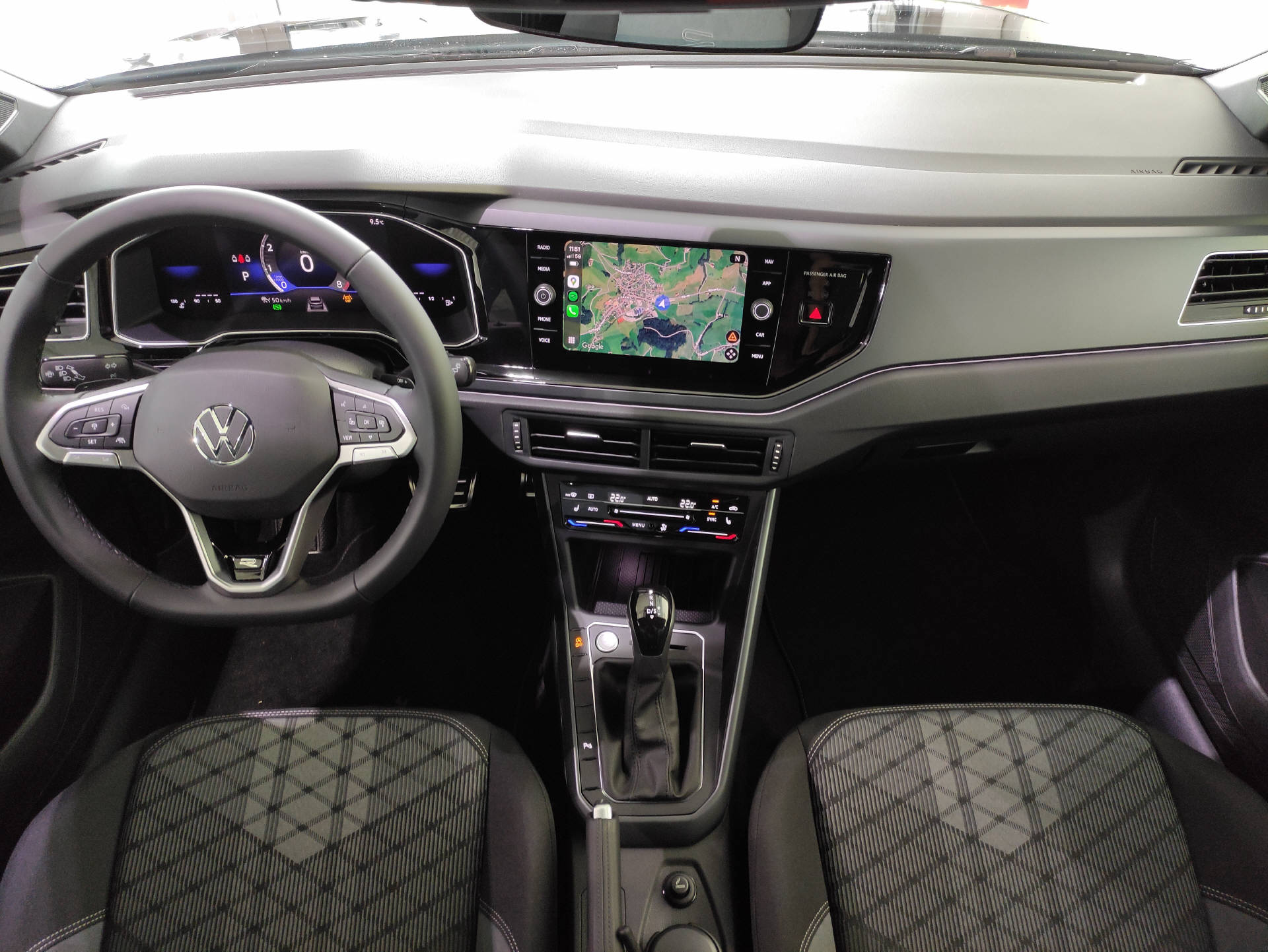 VW Taigo 1.5 TSI R-Line DSG - 13