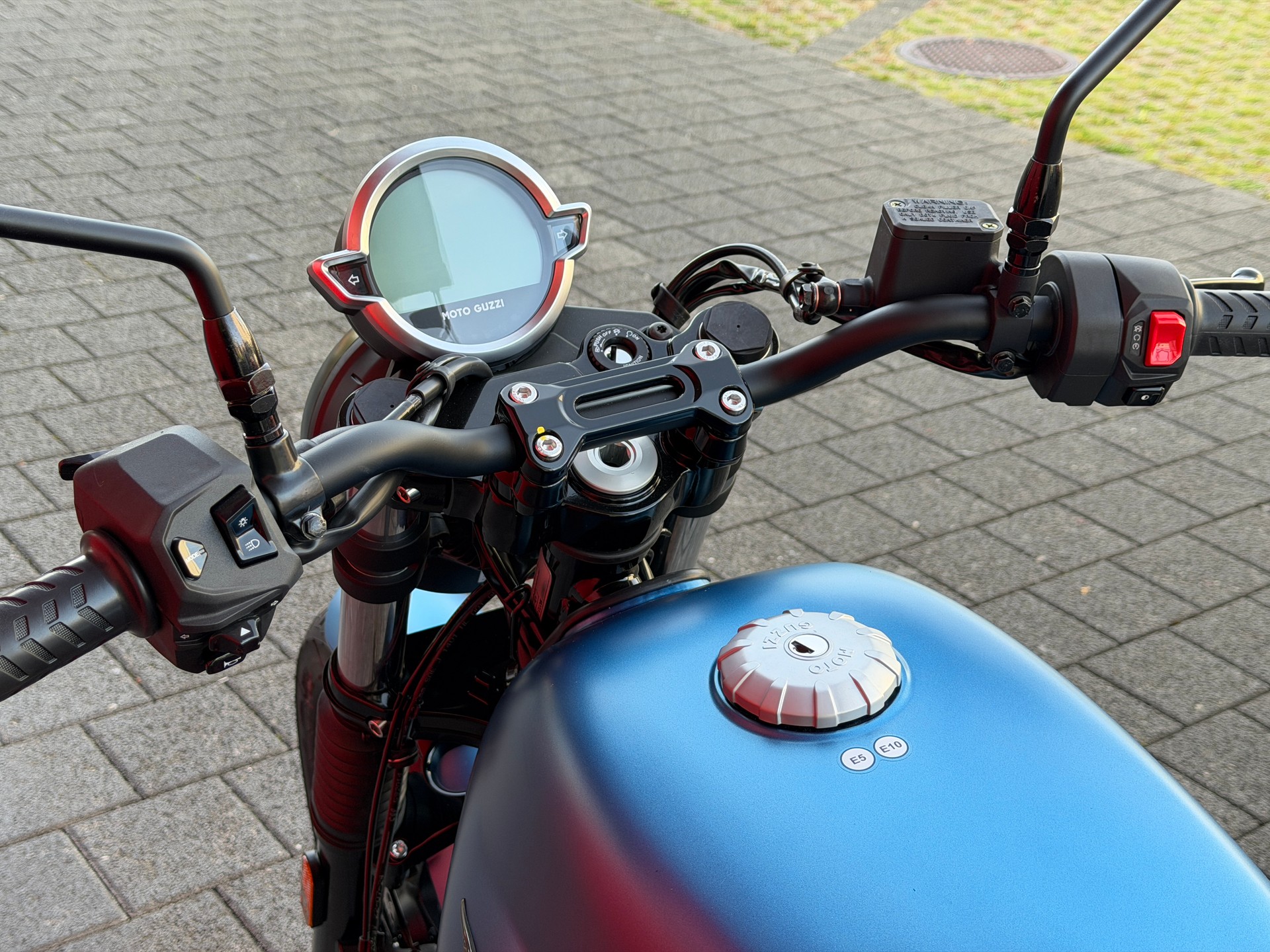 MOTO GUZZI V7 IV 850 Stone E5+ - 12