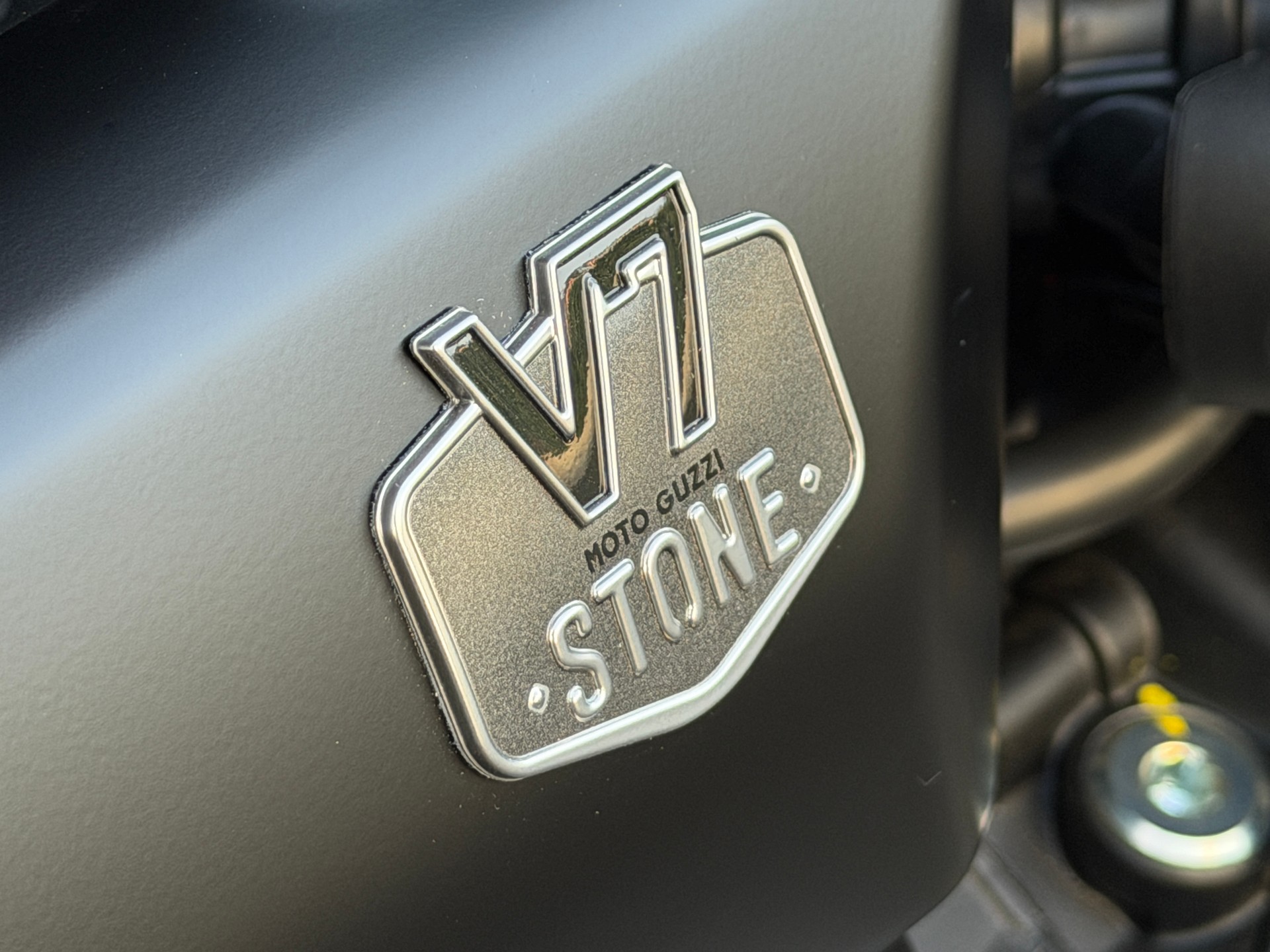 MOTO GUZZI V7 IV 850 Stone E5+ - 11