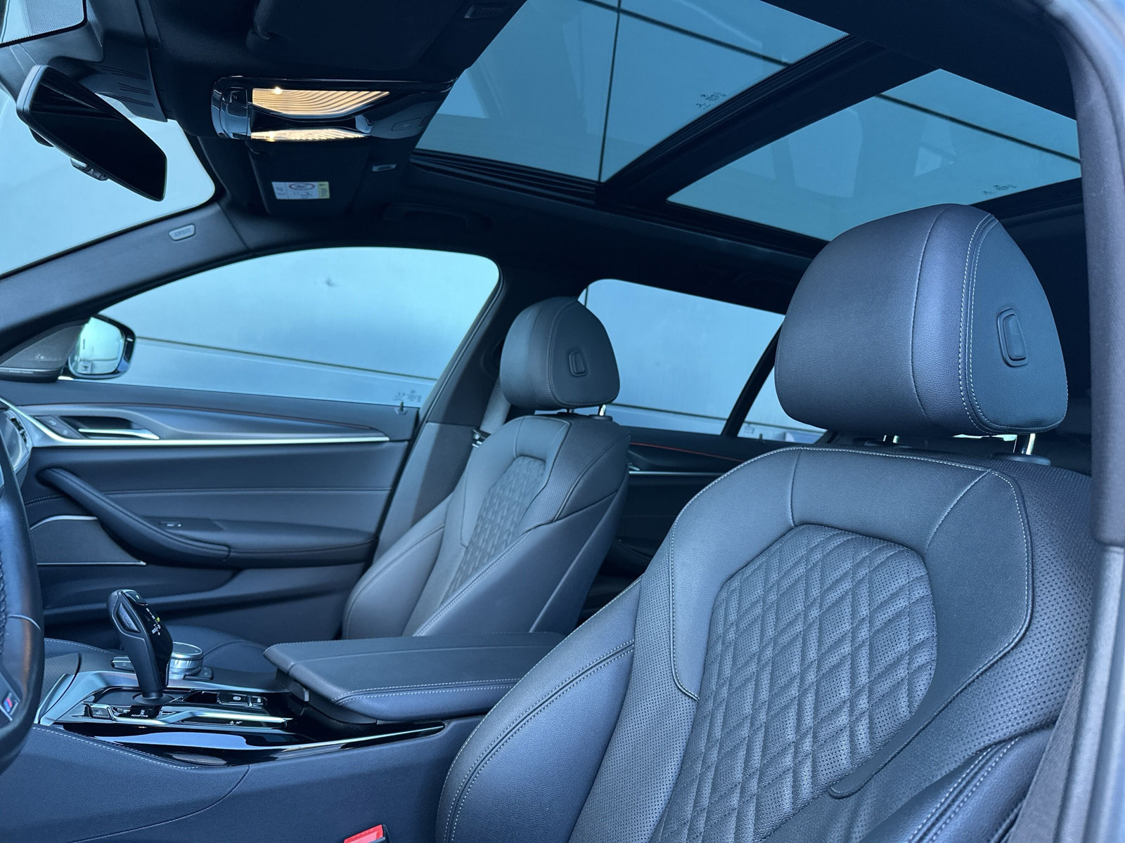 BMW 520d xDrive 48V Touring M Sport Steptronic - 22