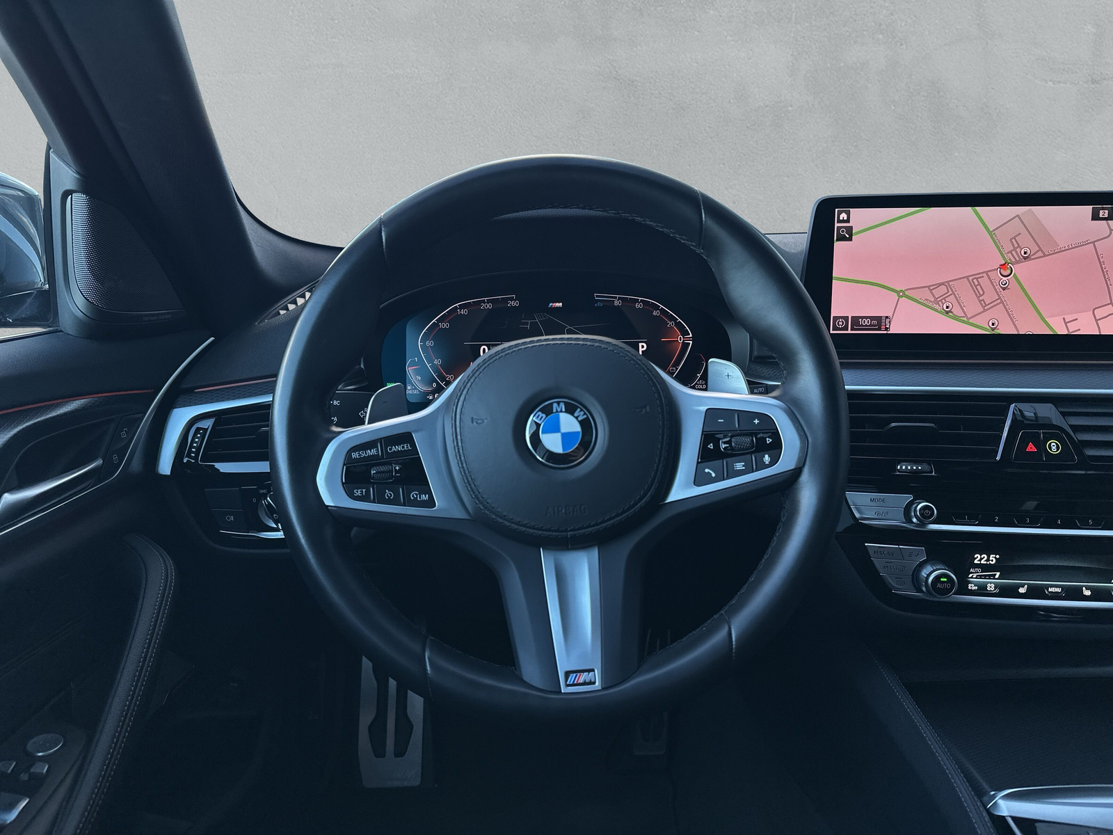 BMW 520d xDrive 48V Touring M Sport Steptronic - 16