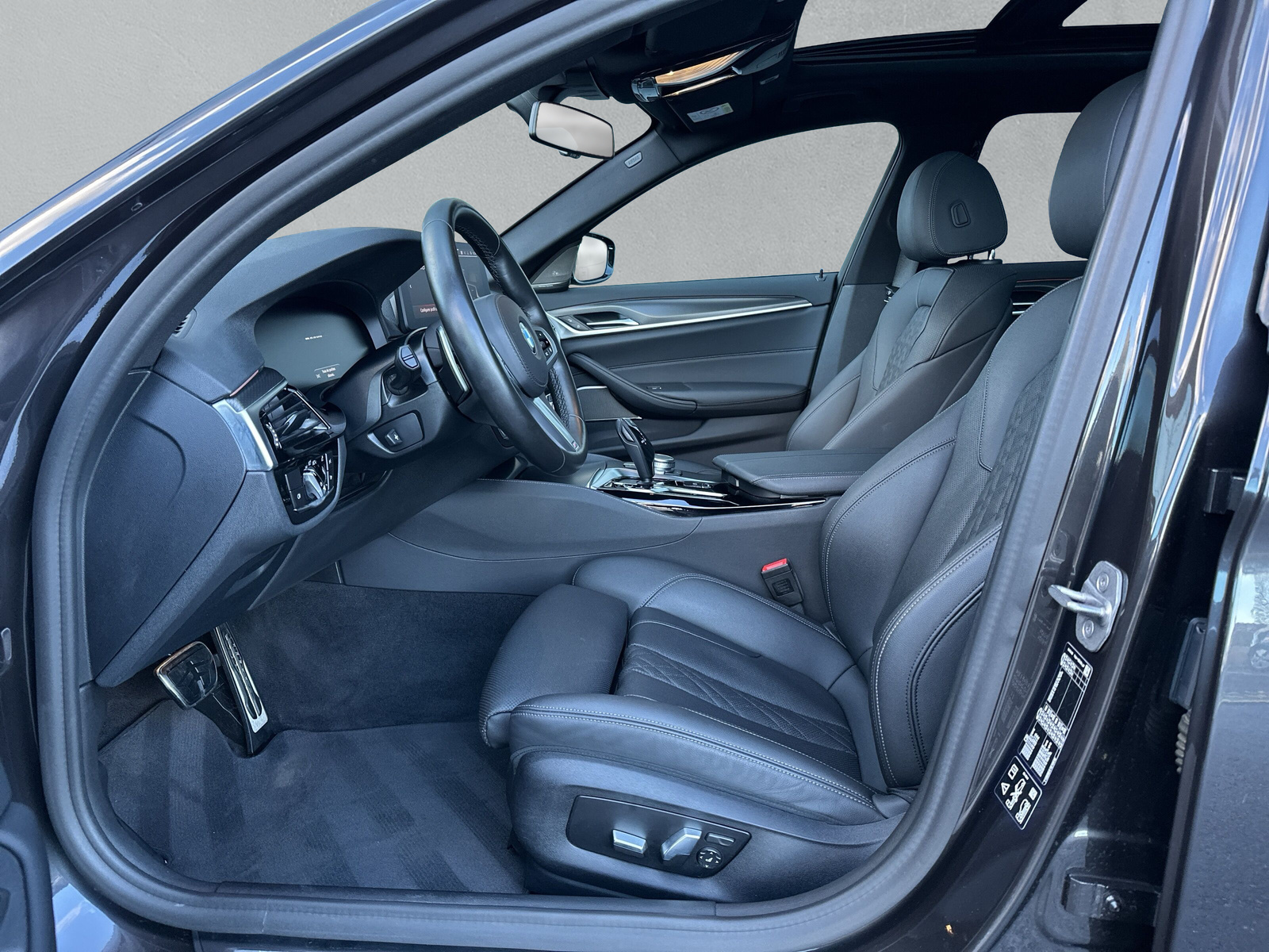 BMW 520d xDrive 48V Touring M Sport Steptronic - 11