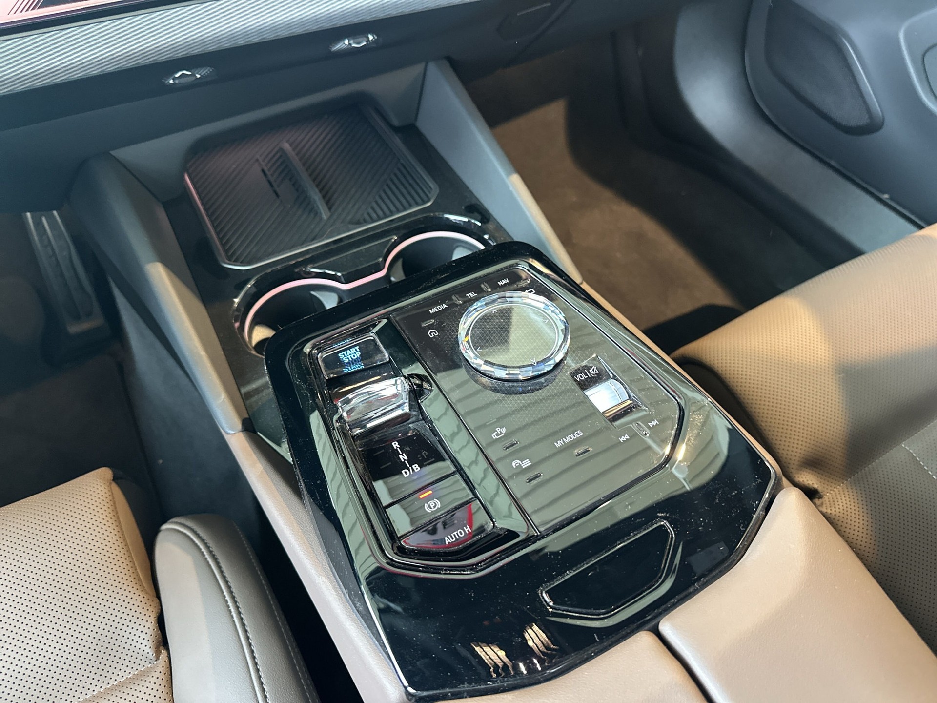 BMW i5 eDrive40 M Sport - 10
