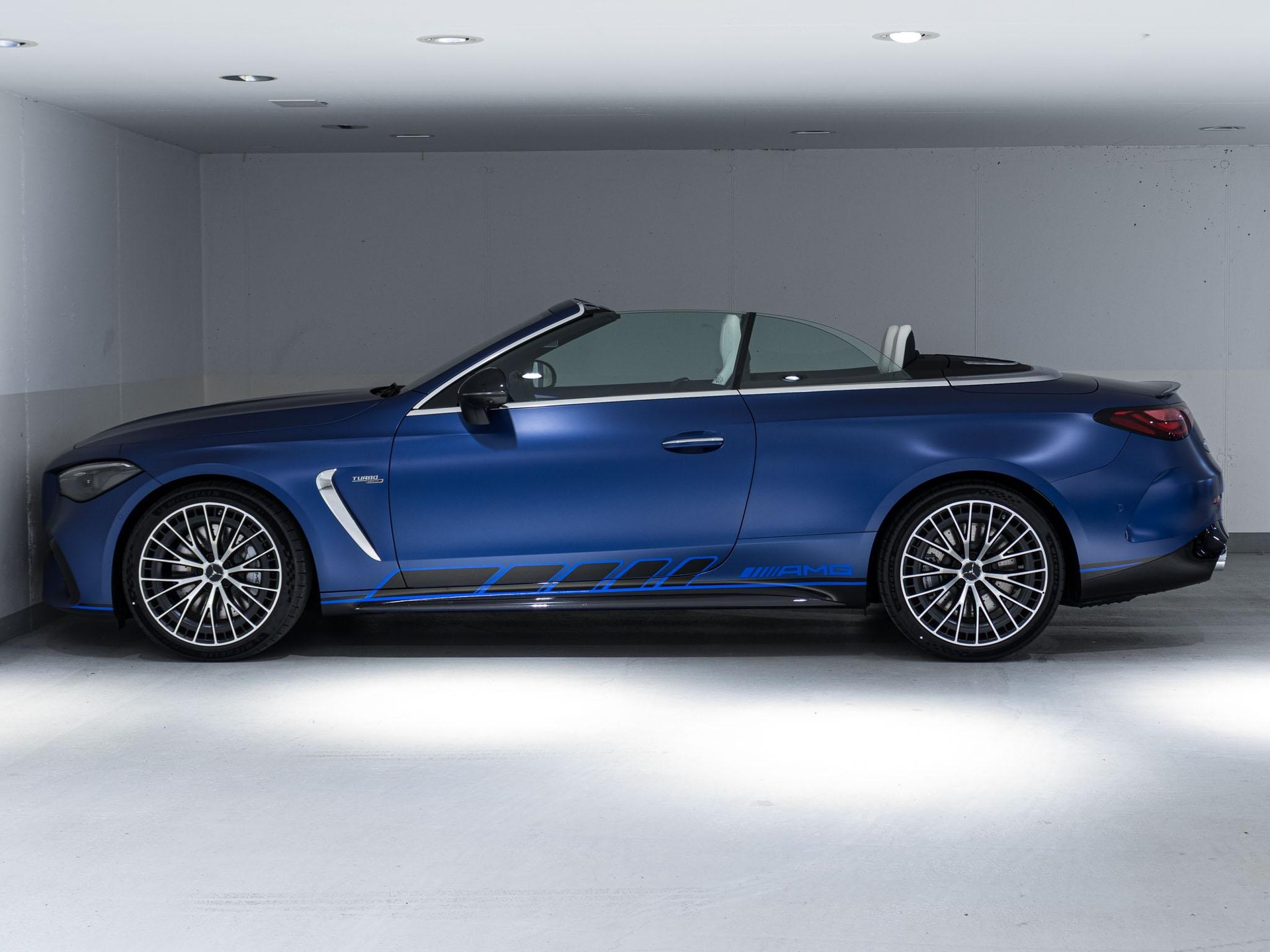 MERCEDES-BENZ CLE 53 AMG 4MATIC+ Cabriolet - 5