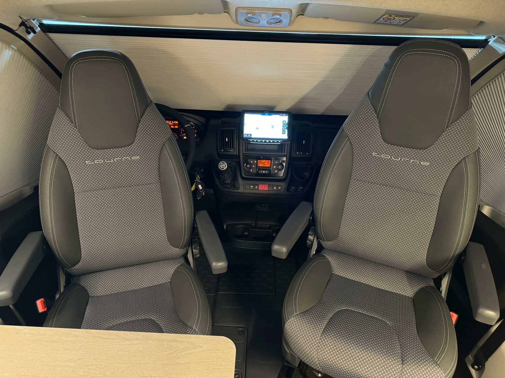 TOURNE MOBIL 6.0 - Heavy Chassis 180 PS Automat Cruise - 15